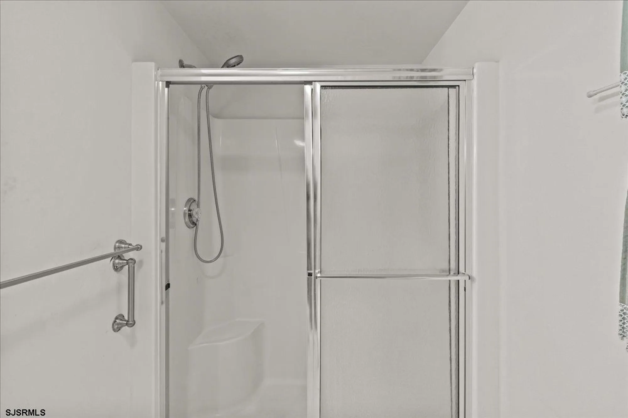 Property Slideshow image 25 of 39 | 26 baltusrol dr, Mays Landing, NJ, 08330