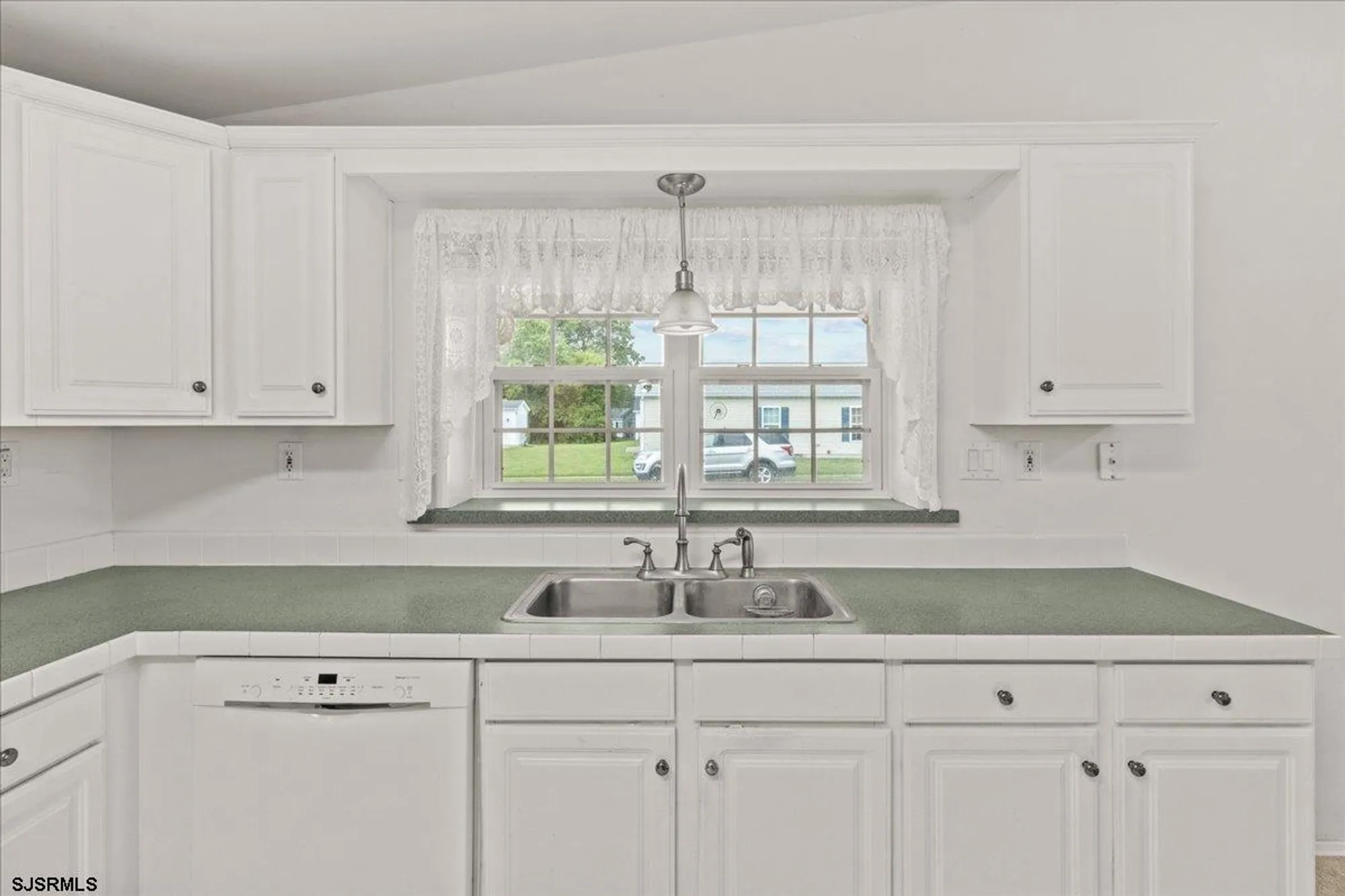 Property Slideshow image 7 of 39 | 26 baltusrol dr, Mays Landing, NJ, 08330