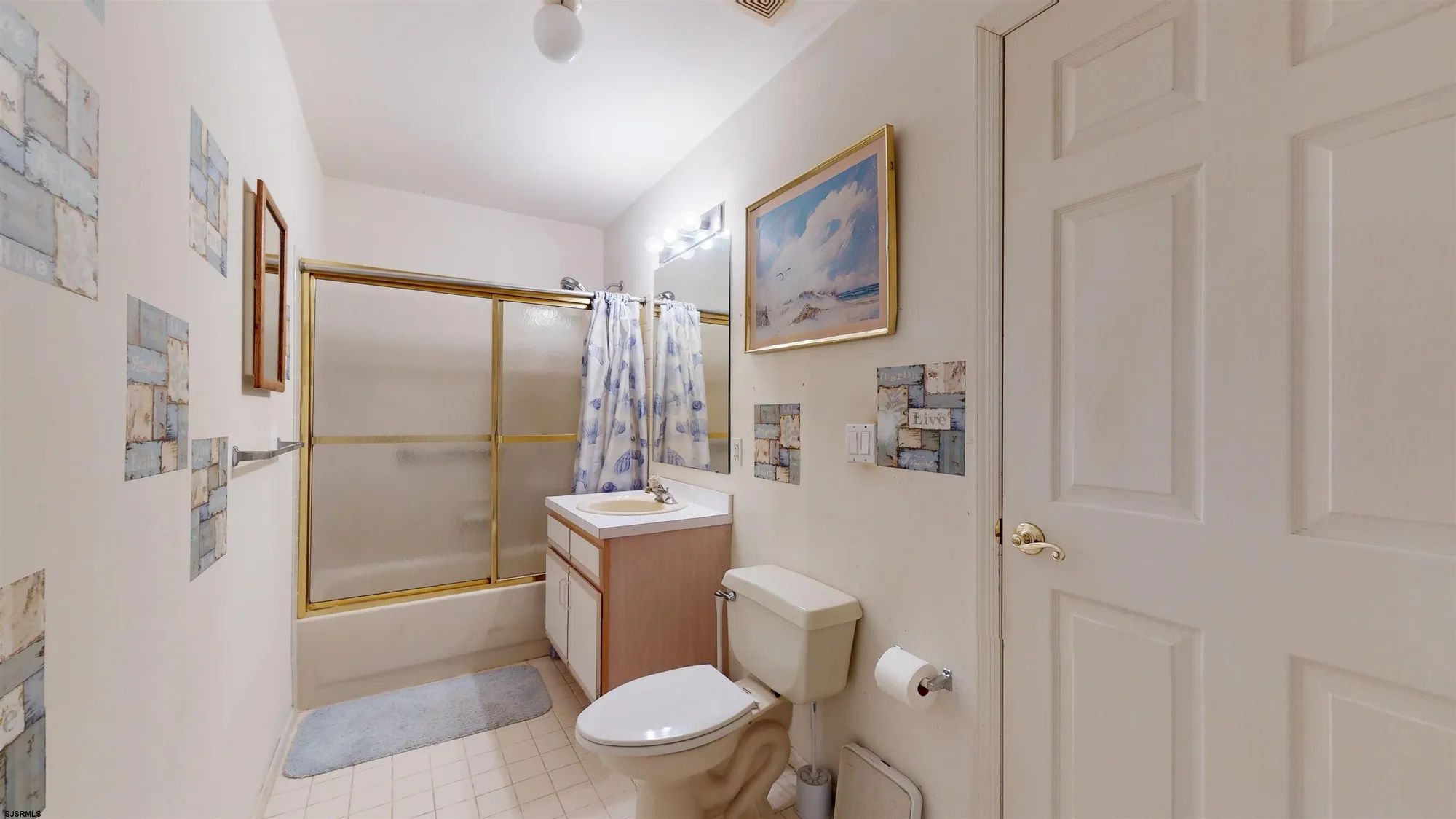 Property Slideshow image 26 of 48 | 90 e woodland ave # 90, Absecon, NJ, 08201