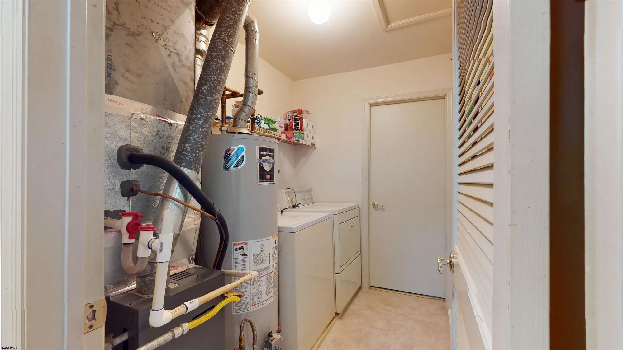 Property Slideshow image 27 of 48 | 90 e woodland ave # 90, Absecon, NJ, 08201