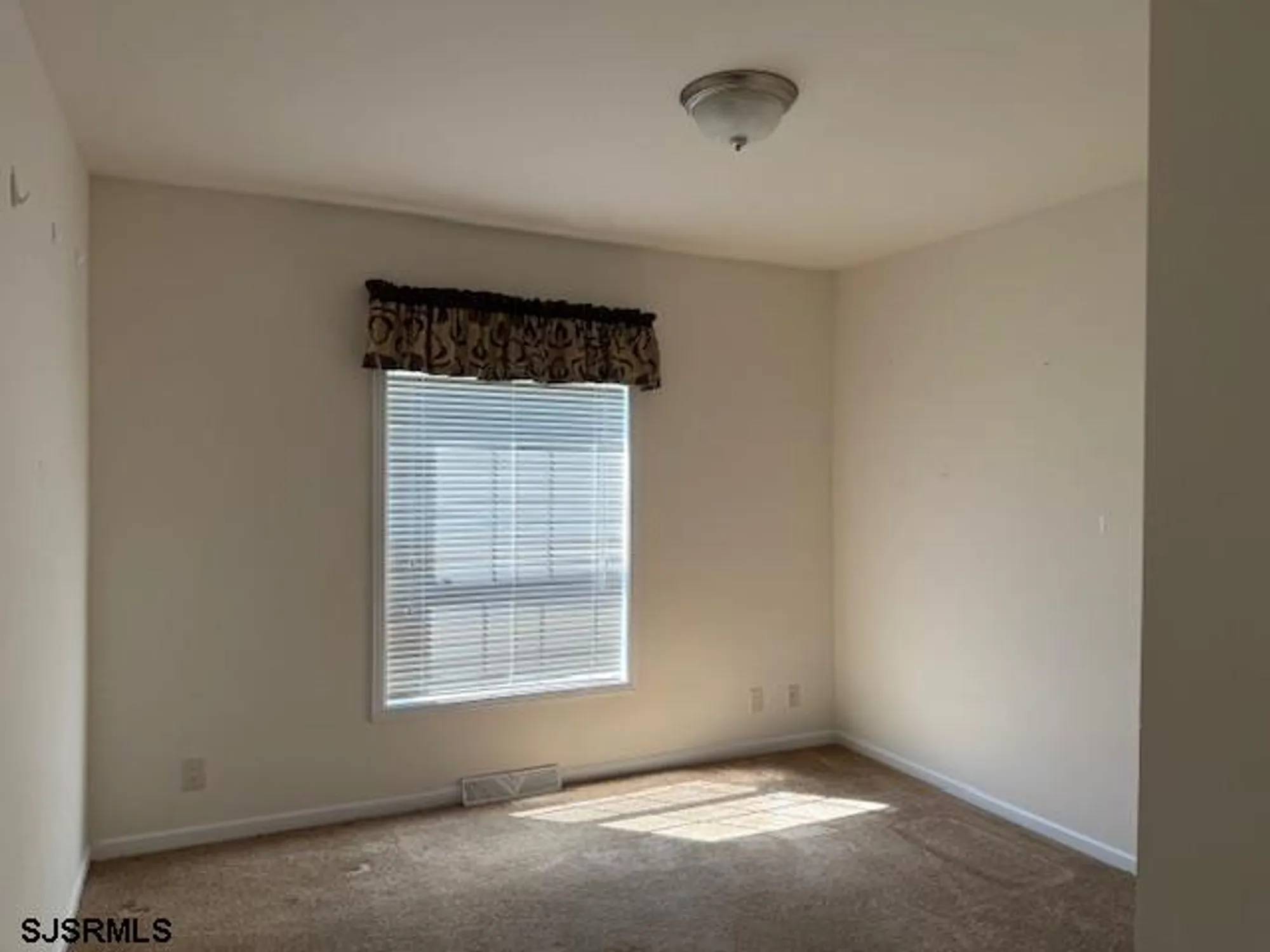 Property Slideshow image 28 of 44 | 60 pinetree ln, Mays Landing, NJ, 08330