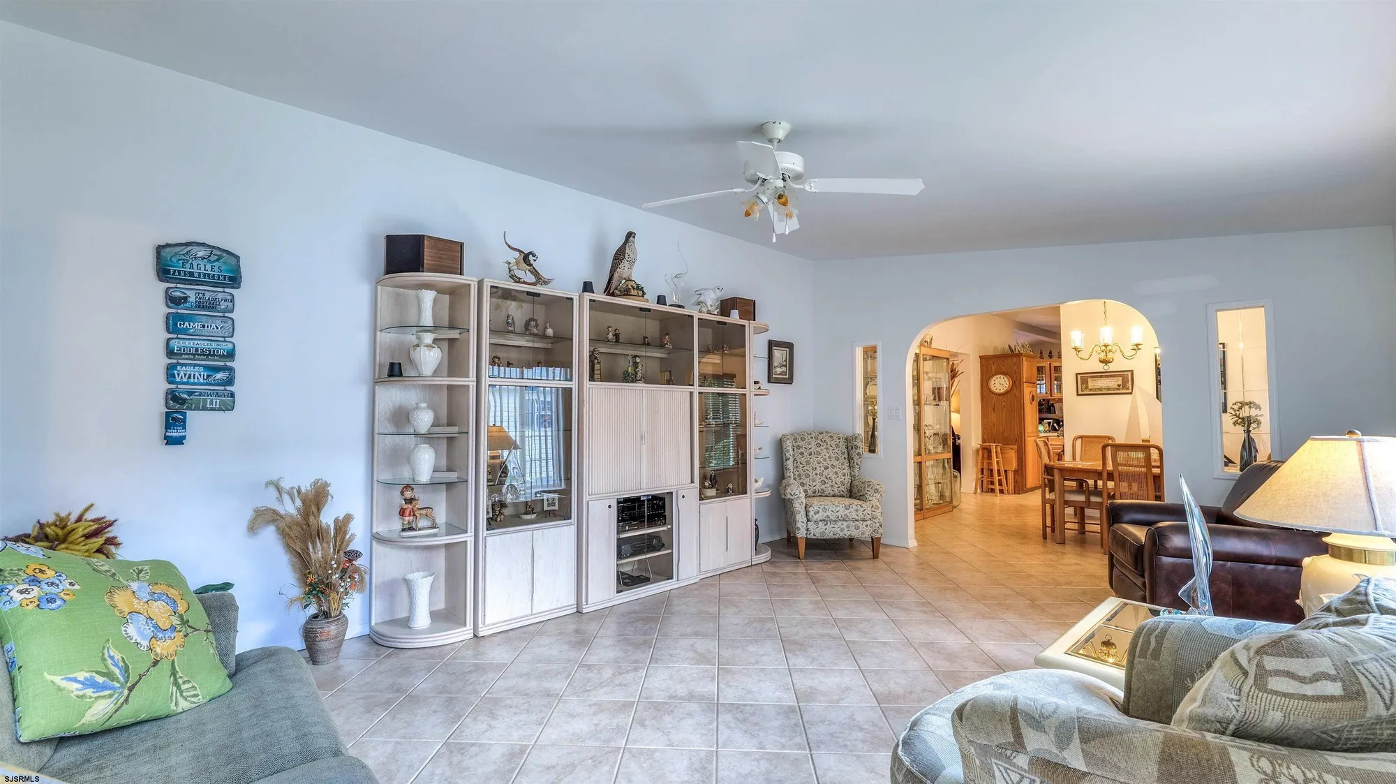 Property Slideshow image 4 of 34 | 218 burning tree ct, Mays Landing, NJ, 08330