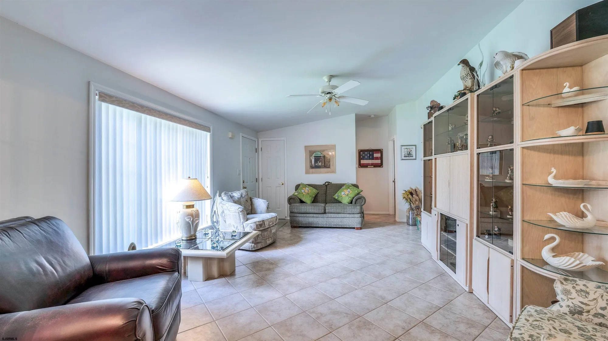 Property Slideshow image 6 of 34 | 218 burning tree ct, Mays Landing, NJ, 08330