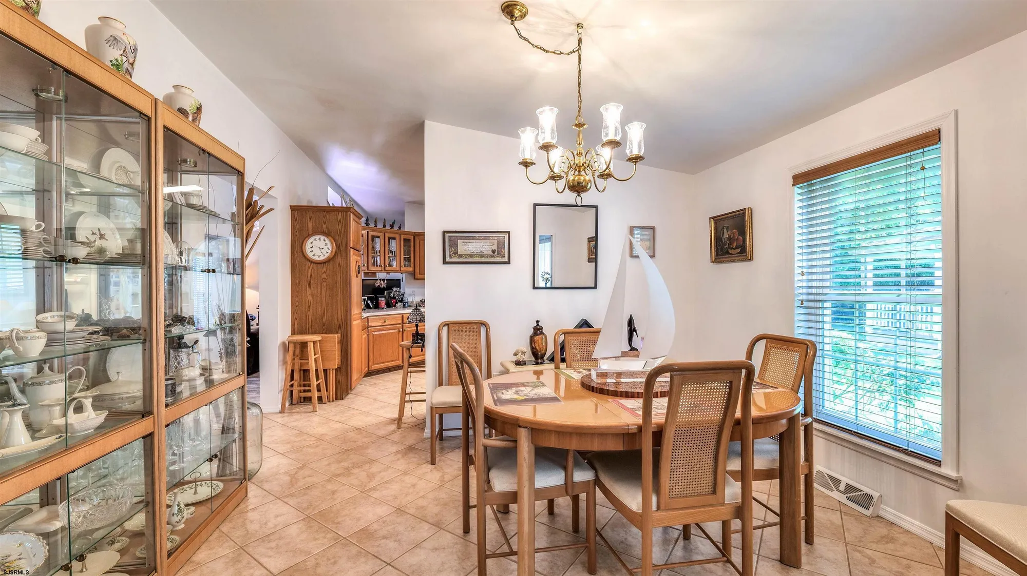 Property Slideshow image 7 of 34 | 218 burning tree ct, Mays Landing, NJ, 08330