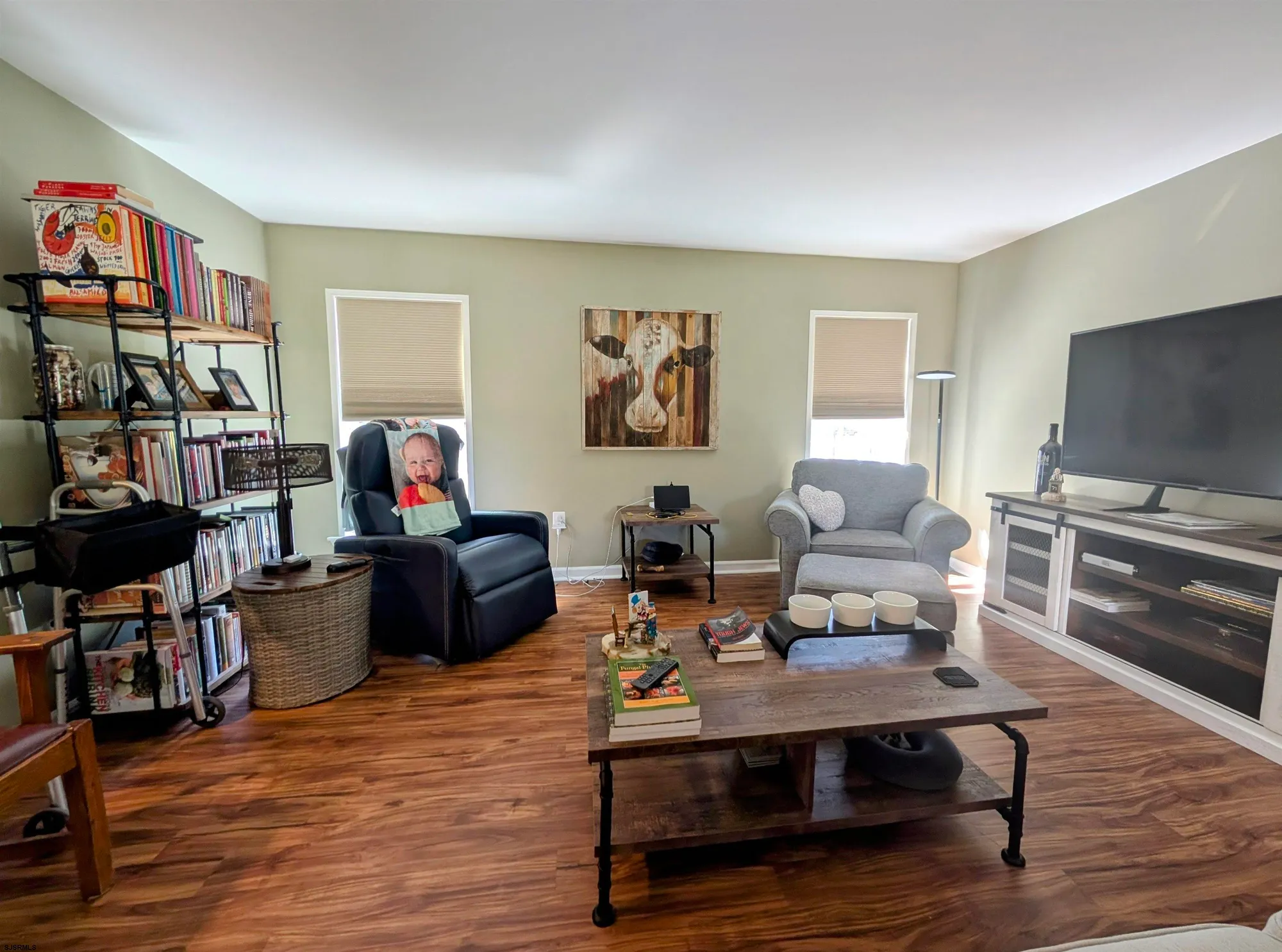 Property Slideshow image 13 of 33 | 39 dogwood ln, Mays Landing, NJ, 08330