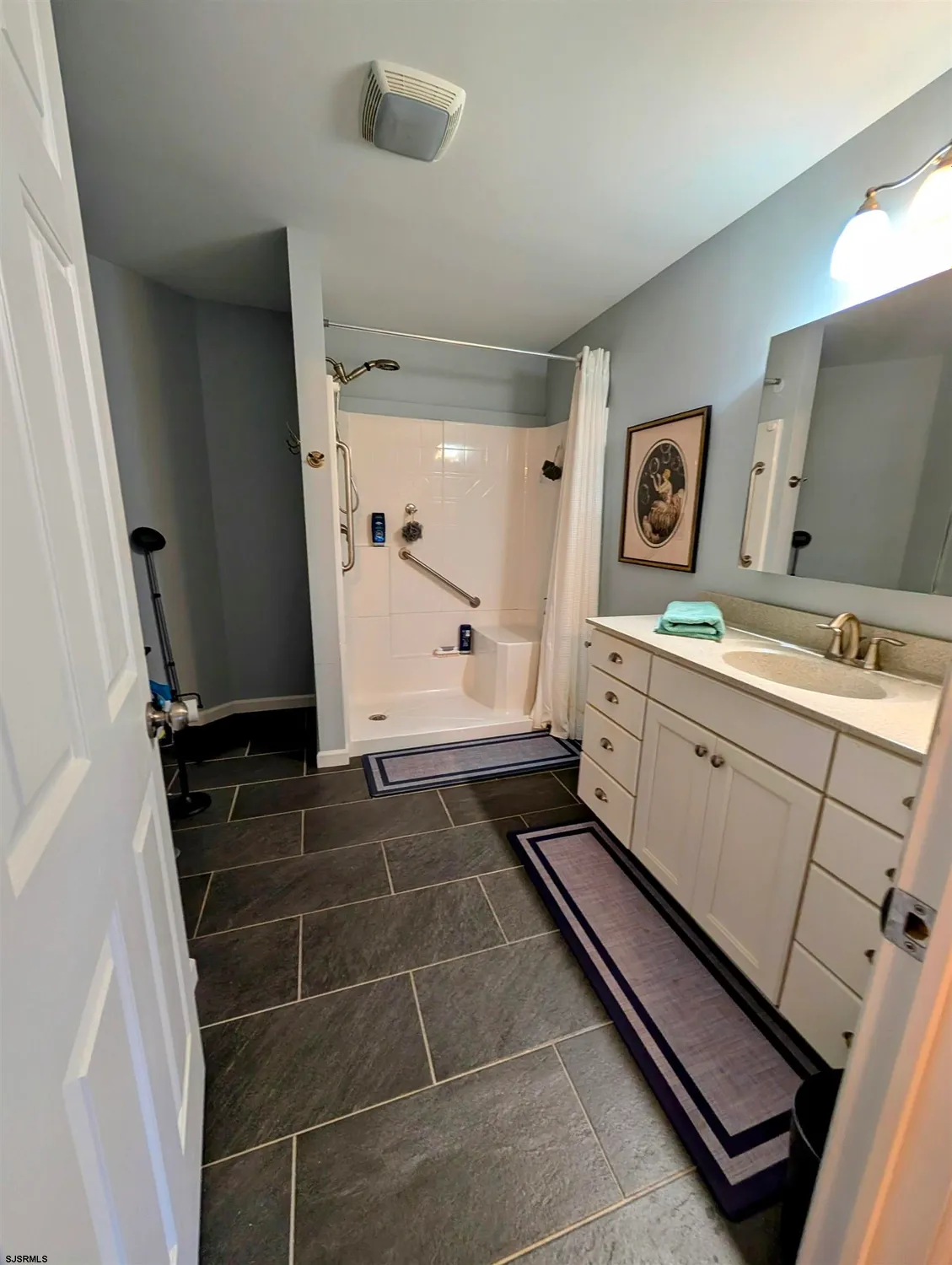 Property Slideshow image 25 of 33 | 39 dogwood ln, Mays Landing, NJ, 08330