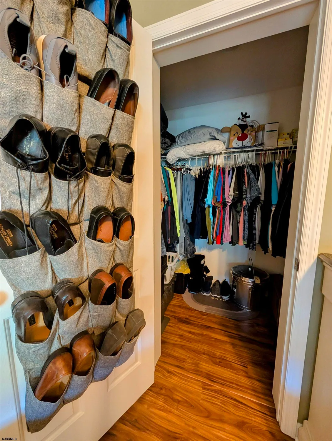 Property Slideshow image 26 of 33 | 39 dogwood ln, Mays Landing, NJ, 08330