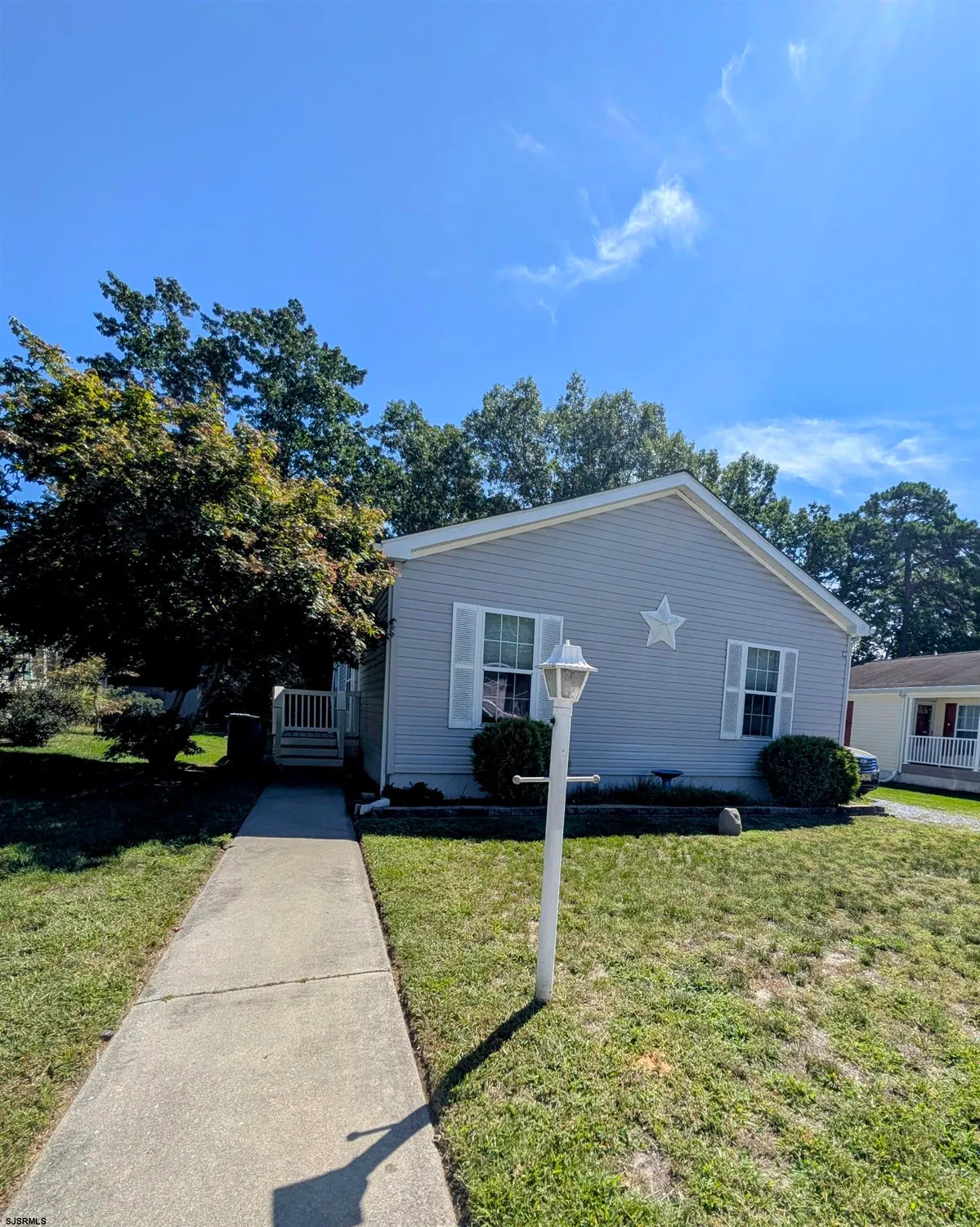 Property Slideshow image 4 of 33 | 39 dogwood ln, Mays Landing, NJ, 08330