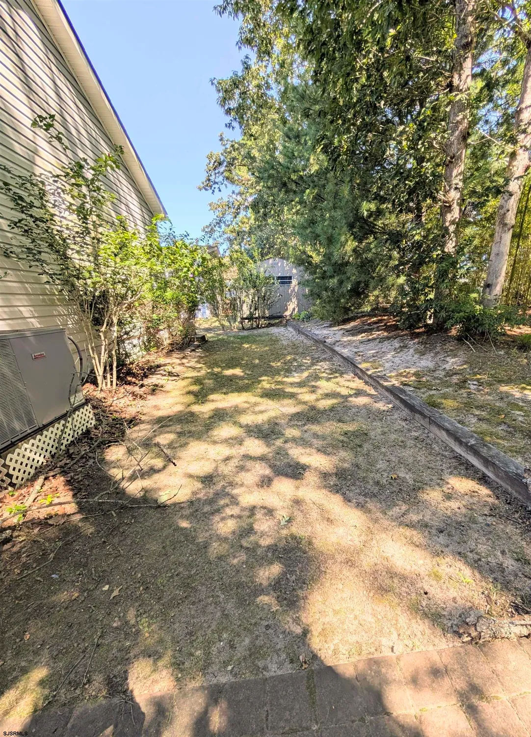 Property Slideshow image 10 of 33 | 39 dogwood ln, Mays Landing, NJ, 08330