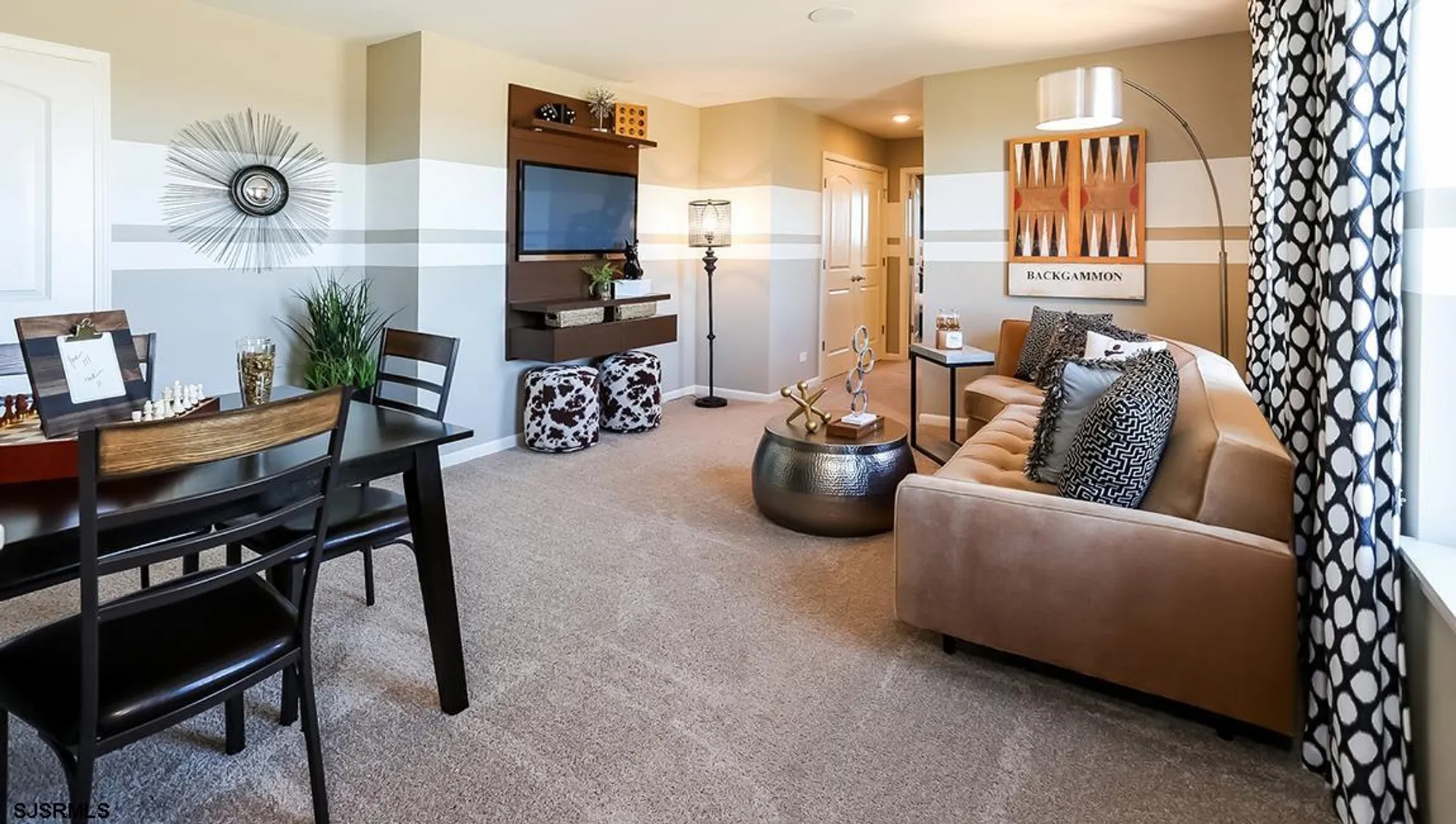 Property Slideshow image 17 of 18 | 254 huntington dr, Egg Harbor Township, NJ, 08234