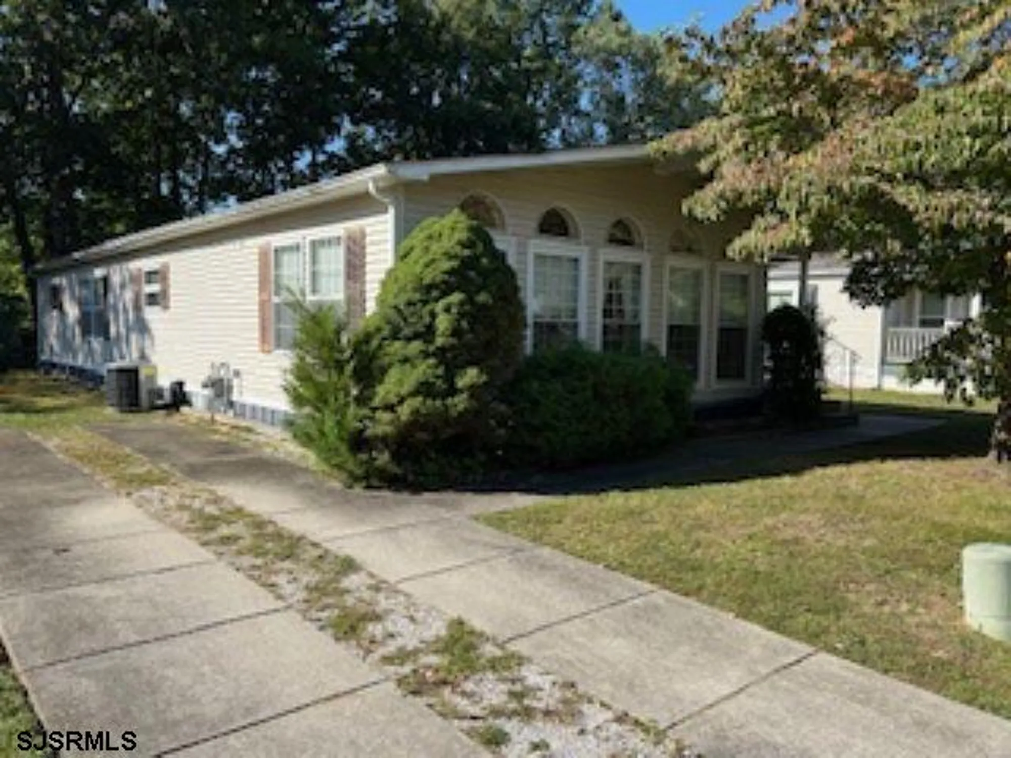 Property Slideshow image 1 of 10 | 10 locust ct, Mays Landing, NJ, 08330