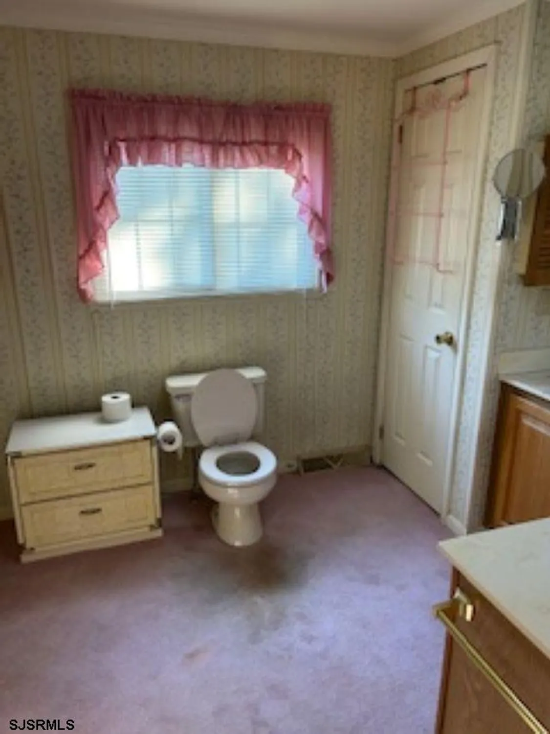 Property Slideshow image 8 of 10 | 10 locust ct, Mays Landing, NJ, 08330