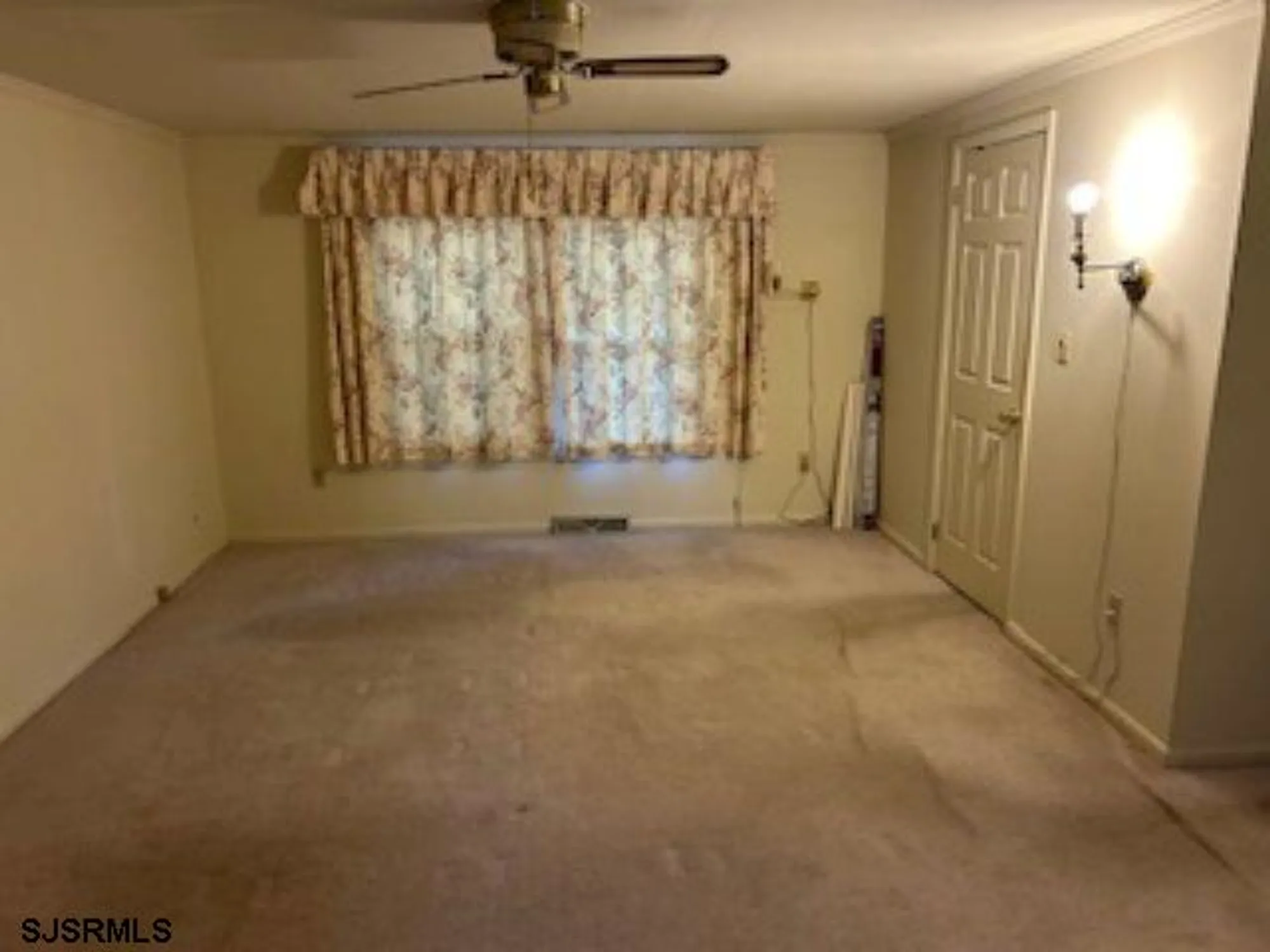 Property Slideshow image 9 of 10 | 10 locust ct, Mays Landing, NJ, 08330