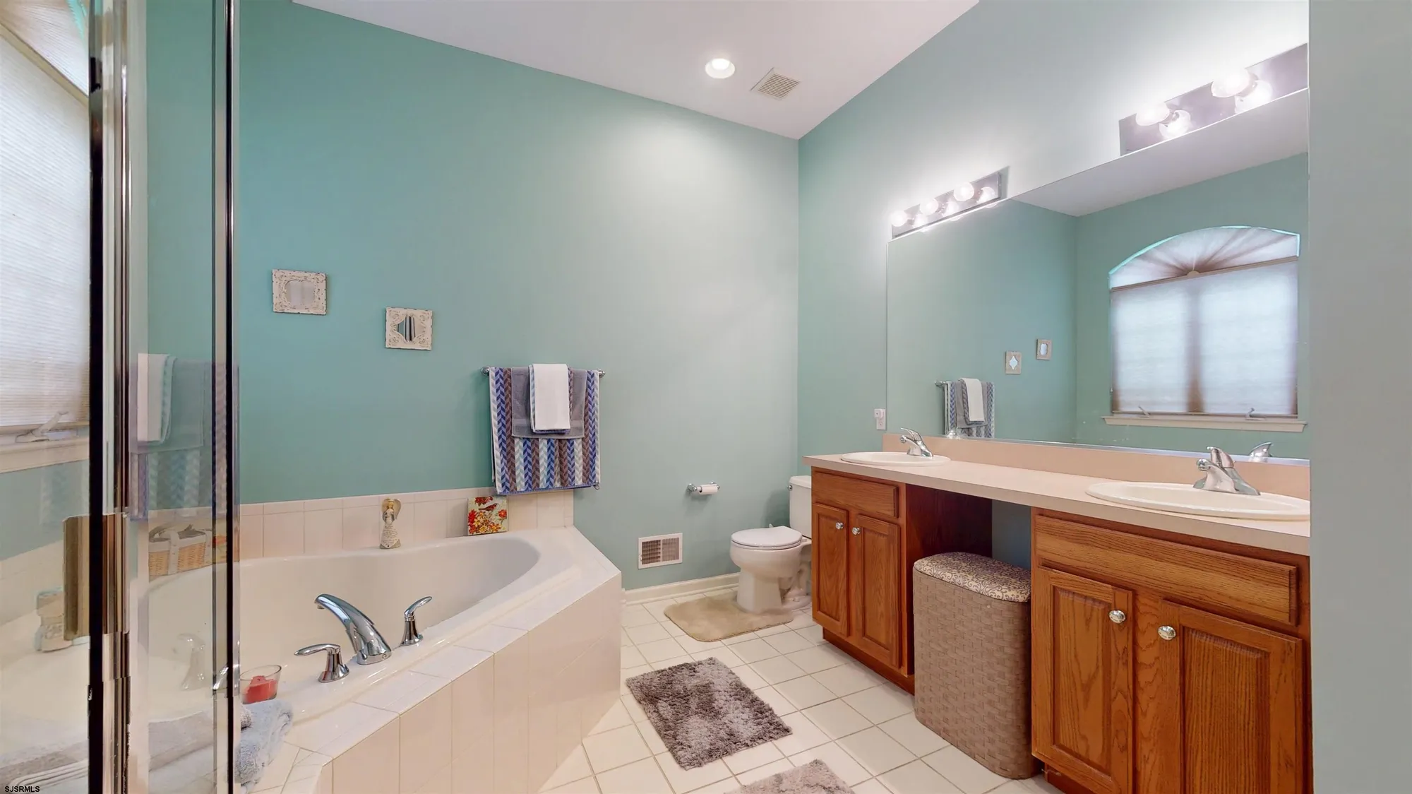 Property Slideshow image 34 of 75 | 55 lewis dr, Mays Landing, NJ, 08330