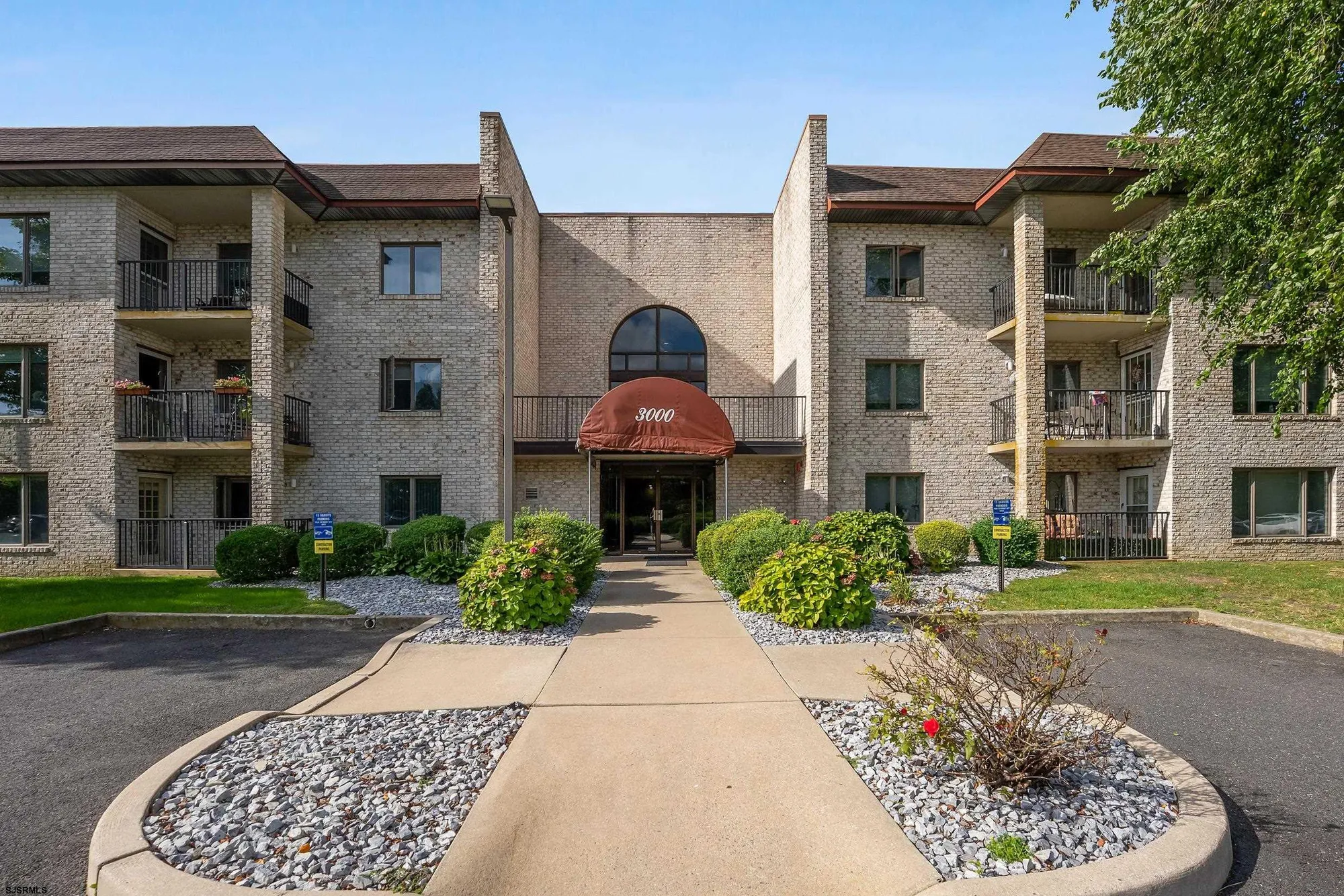 Property Slideshow image 1 of 39 | 3210 dolphin ave # 3210, Northfield, NJ, 08225