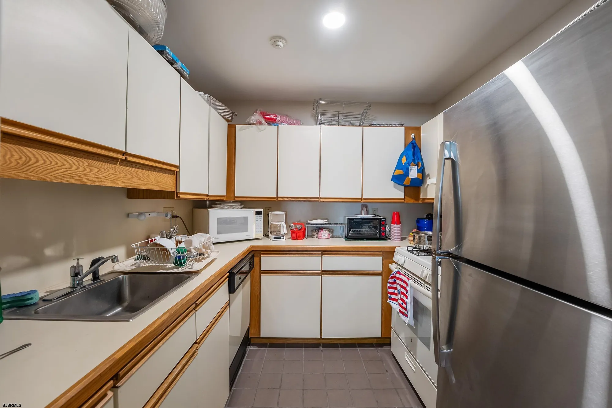 Property Slideshow image 32 of 39 | 3210 dolphin ave # 3210, Northfield, NJ, 08225