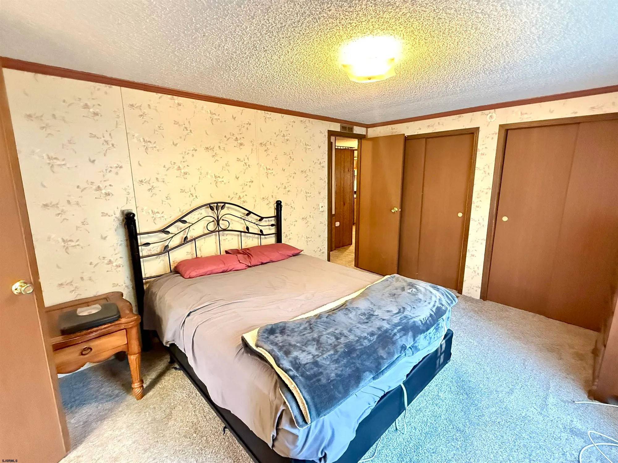 Property Slideshow image 14 of 23 | 14 hickory ln, Mays Landing, NJ, 08330