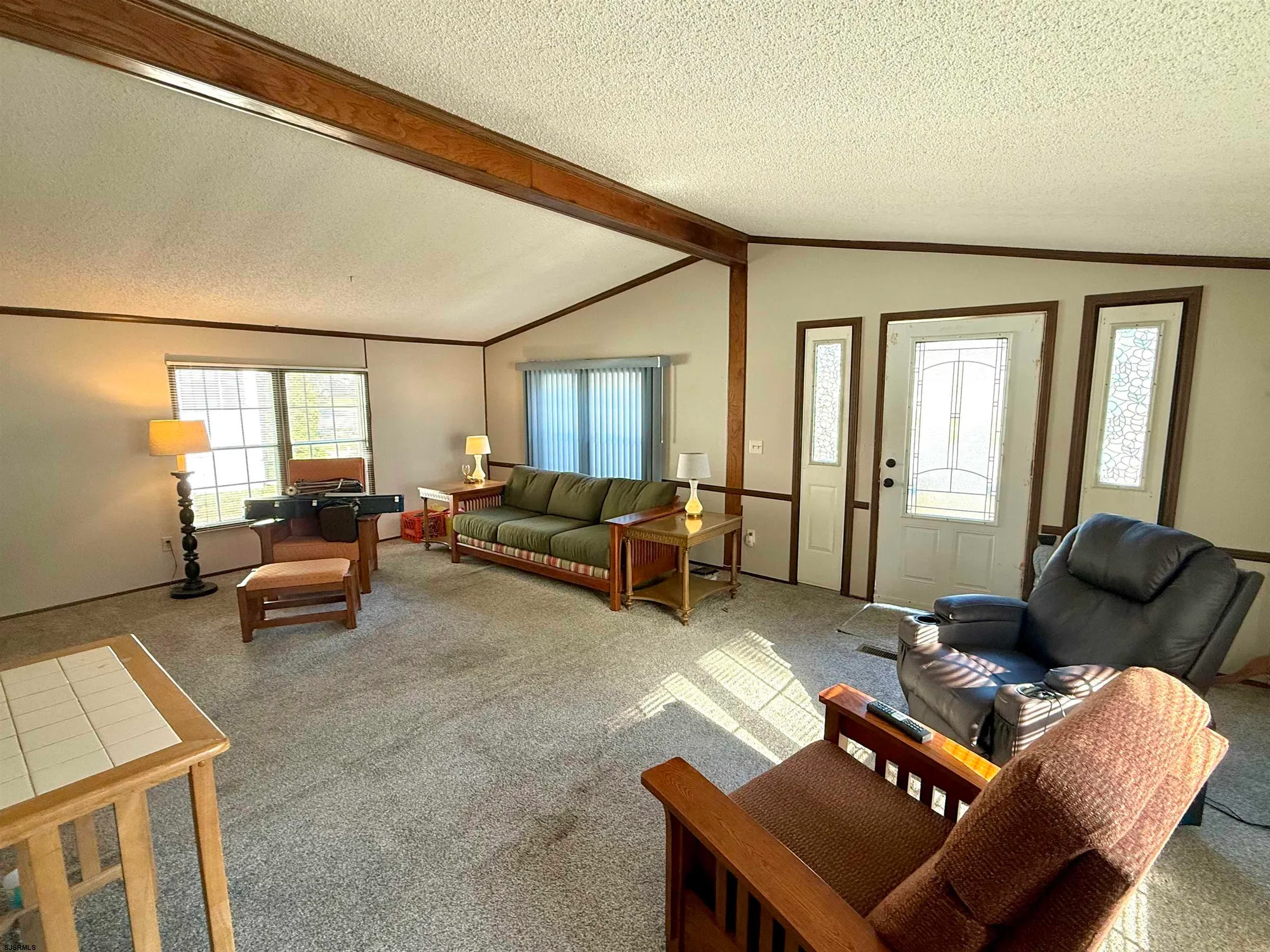 Property Slideshow image 5 of 23 | 14 hickory ln, Mays Landing, NJ, 08330