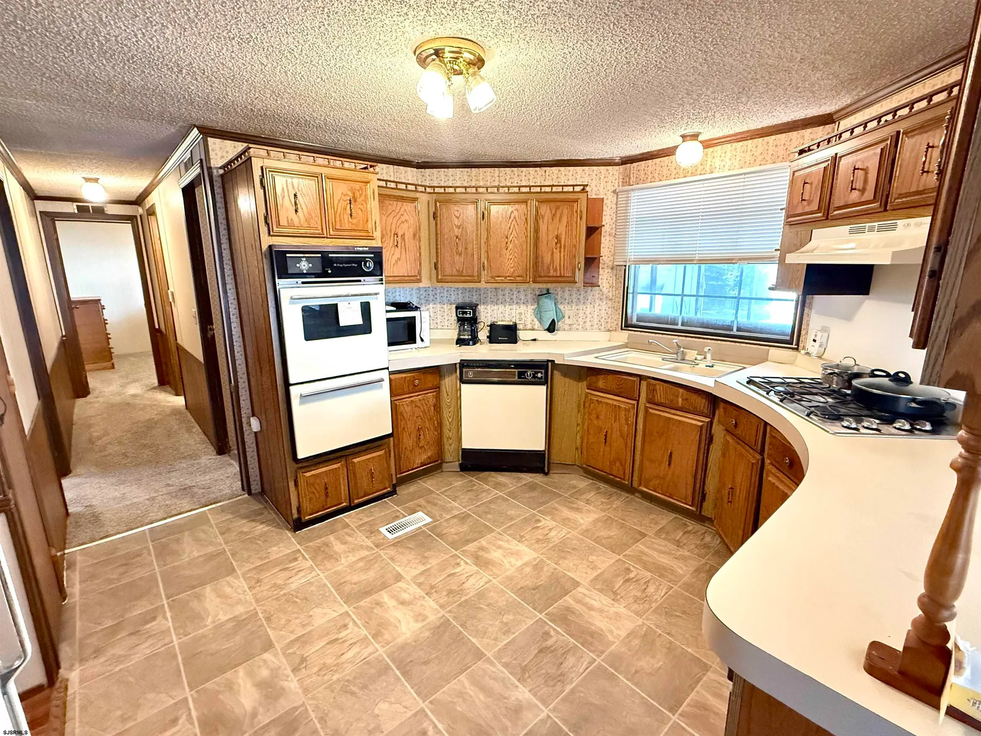 Property Slideshow image 6 of 23 | 14 hickory ln, Mays Landing, NJ, 08330