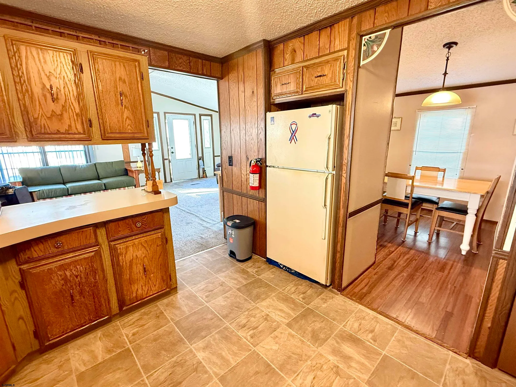 Property Slideshow image 9 of 23 | 14 hickory ln, Mays Landing, NJ, 08330