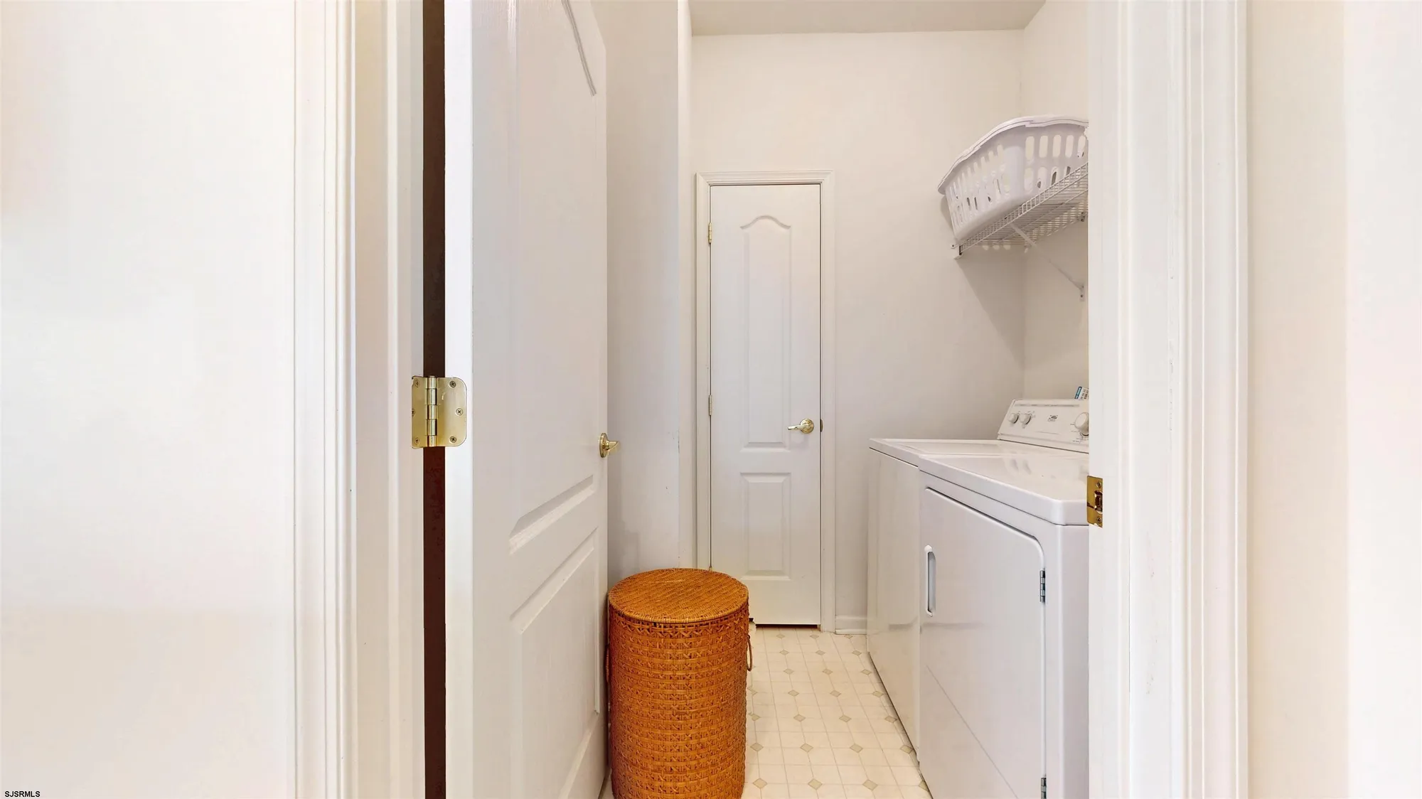 Property Slideshow image 18 of 47 | 61 burnside dr, Egg Harbor Township, NJ, 08234