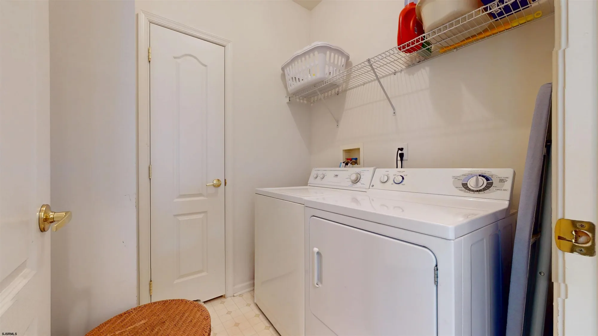 Property Slideshow image 19 of 47 | 61 burnside dr, Egg Harbor Township, NJ, 08234