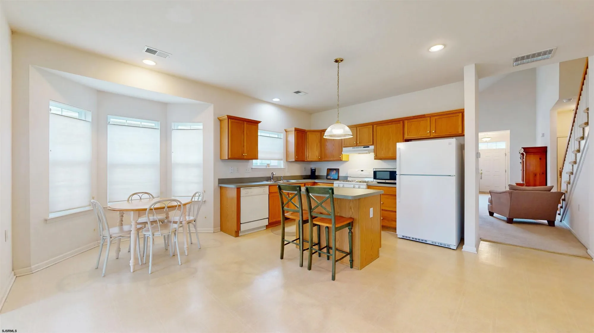 Property Slideshow image 4 of 47 | 61 burnside dr, Egg Harbor Township, NJ, 08234