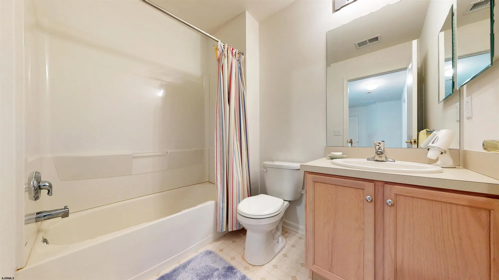 Property Slideshow image 33 of 47 | 61 burnside dr, Egg Harbor Township, NJ, 08234