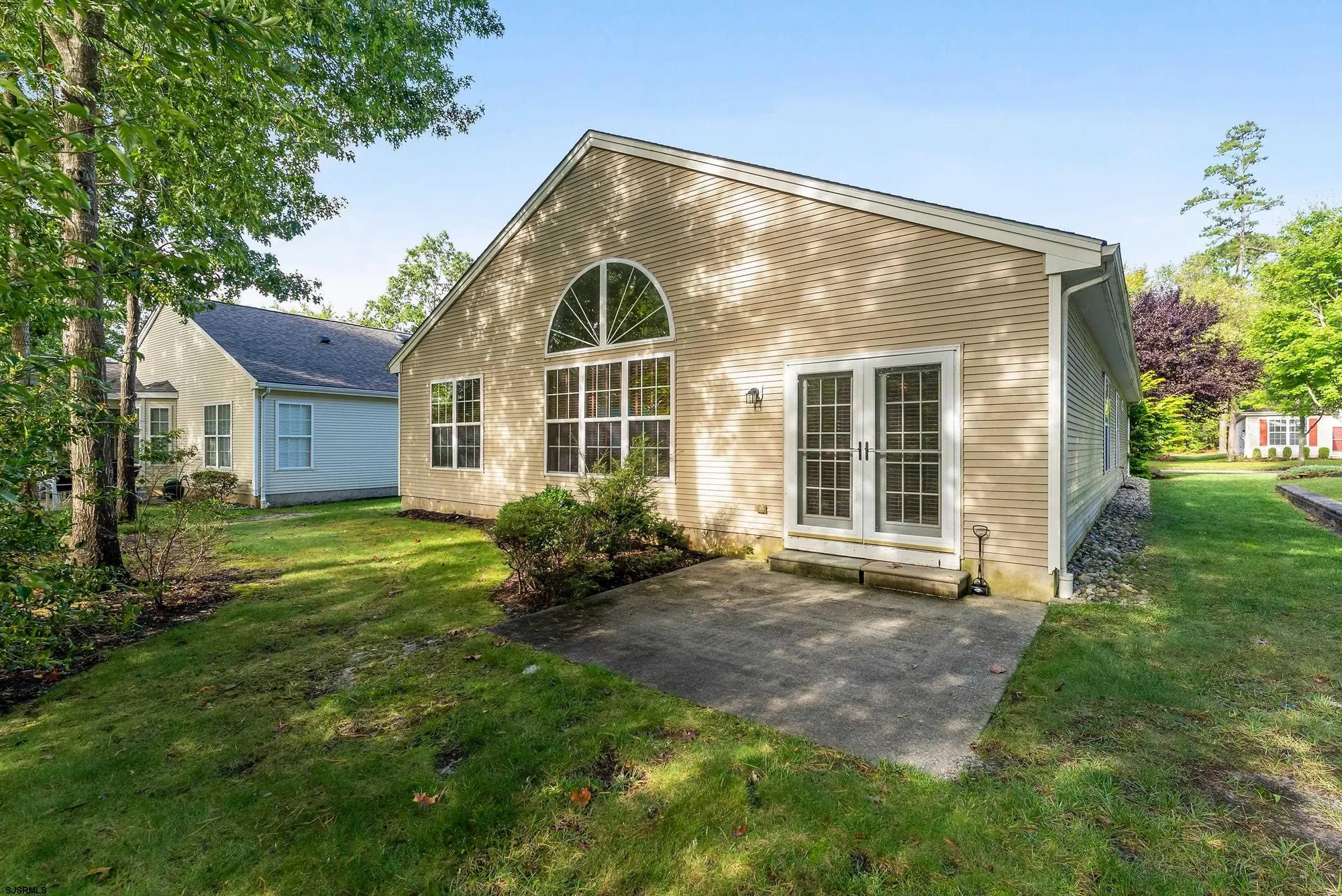 Property Slideshow image 6 of 39 | 4 northampton rd, Galloway, NJ, 08205