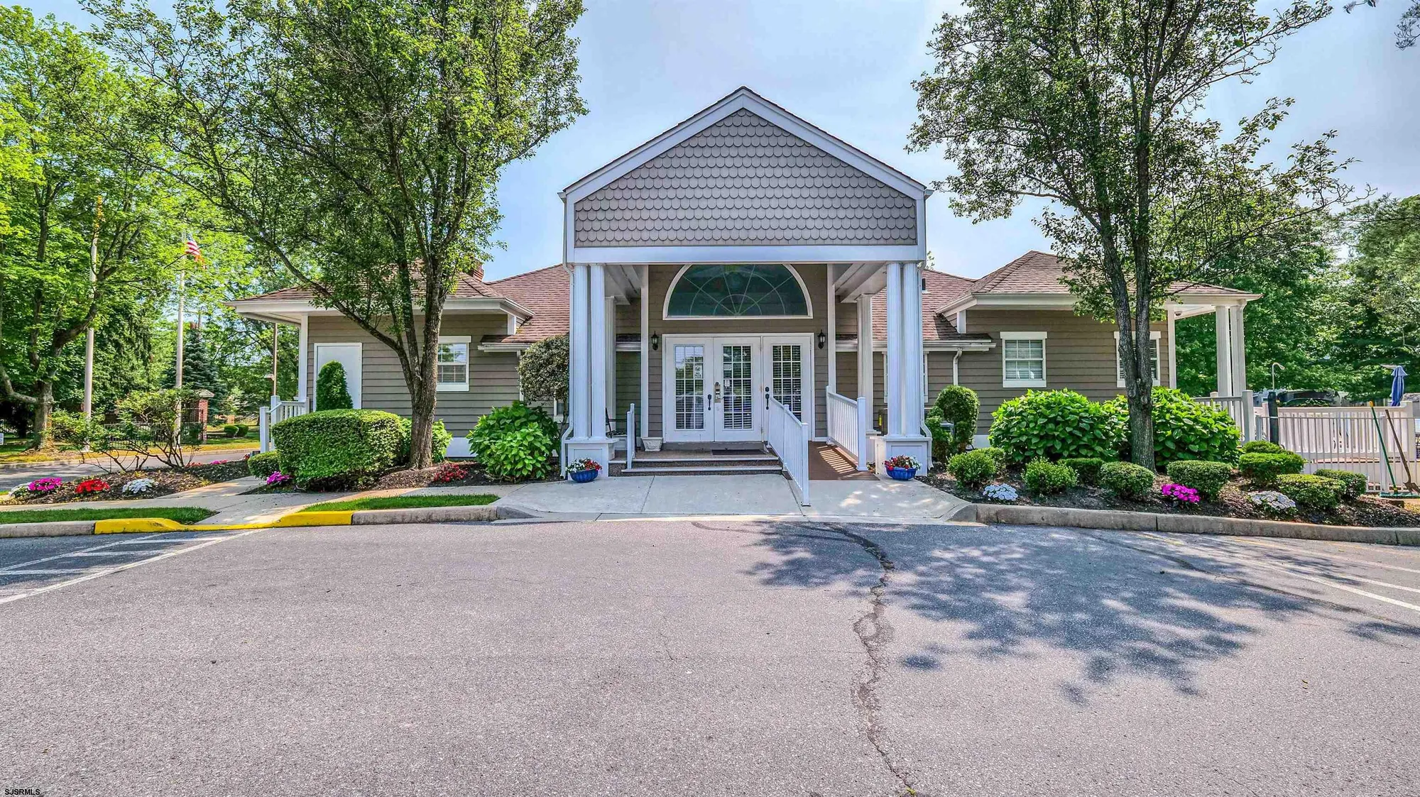 Property Slideshow image 24 of 34 | 550 central ave unit e14, Linwood, NJ, 08221