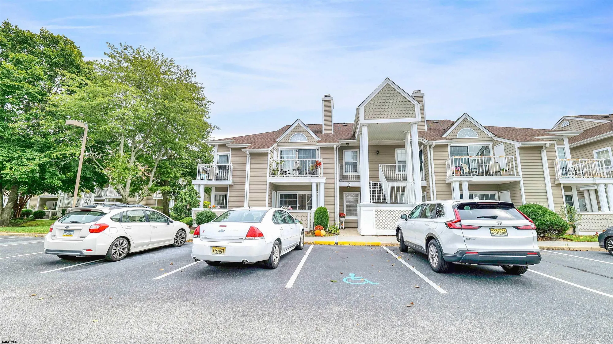 Property Slideshow image 4 of 34 | 550 central ave unit e14, Linwood, NJ, 08221
