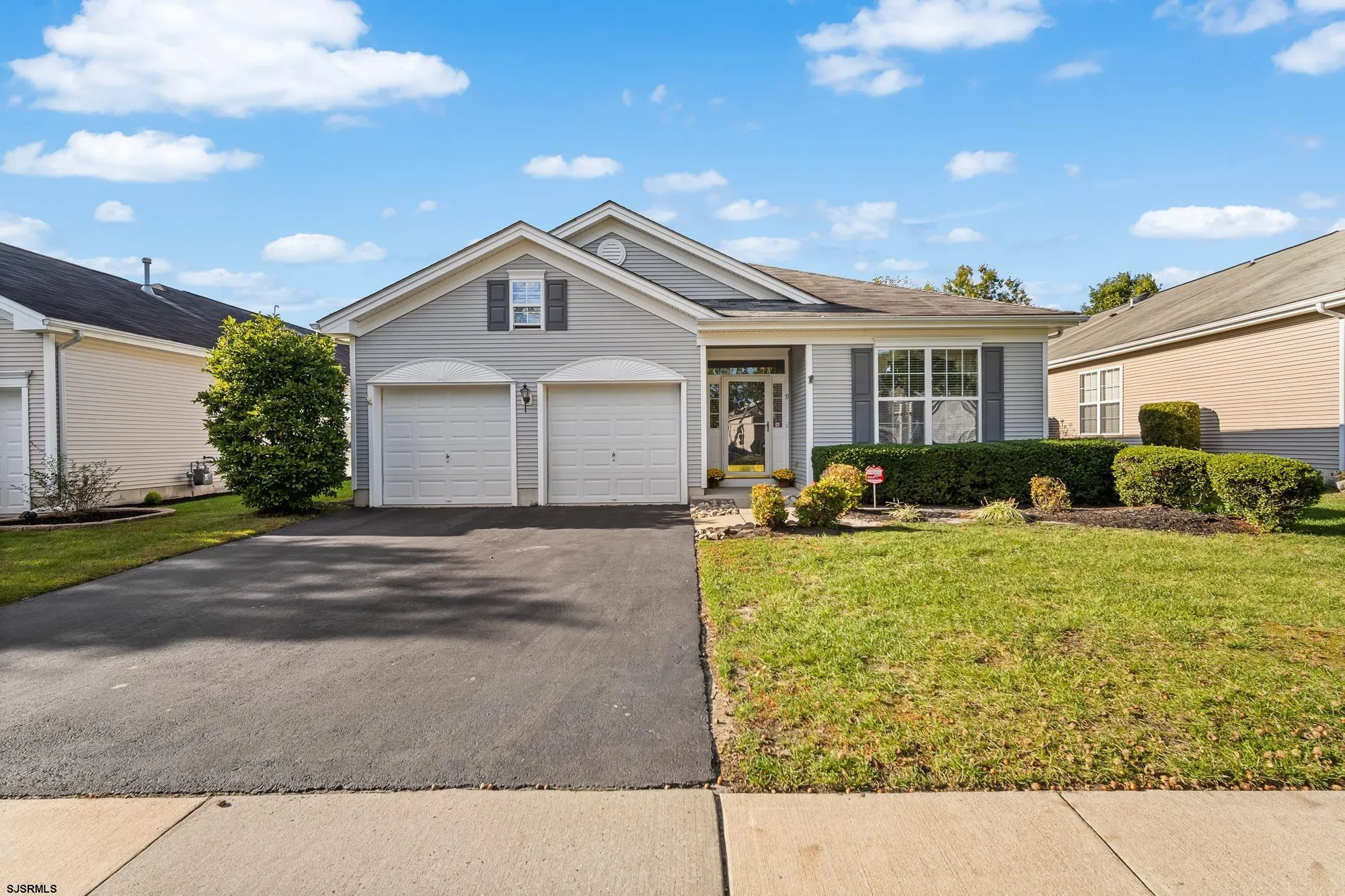 Property Slideshow image 1 of 26 | 9 wicklow ter, Galloway, NJ, 08205