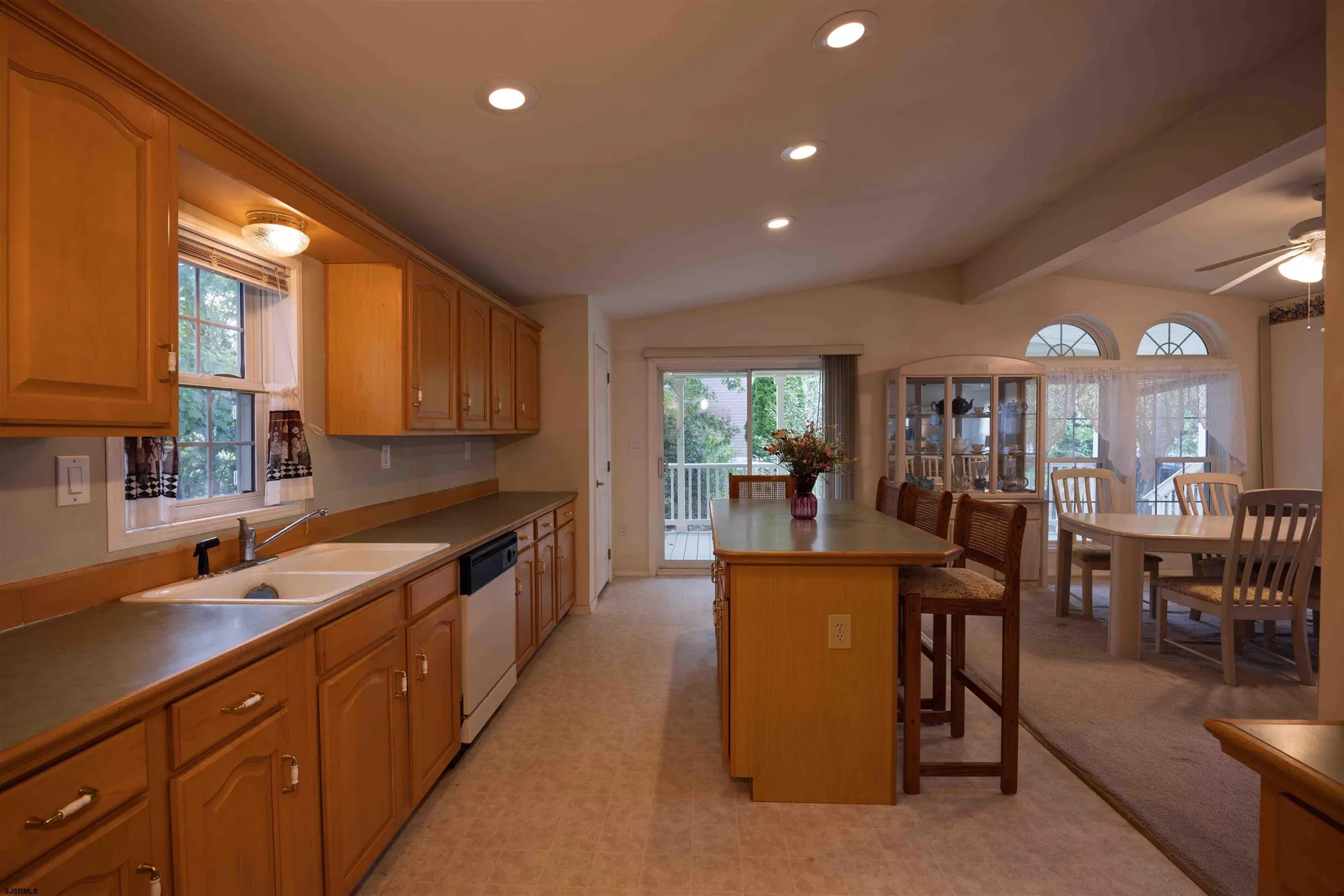 Property Slideshow image 18 of 31 | 7 laurel ct, Mays Landing, NJ, 08330