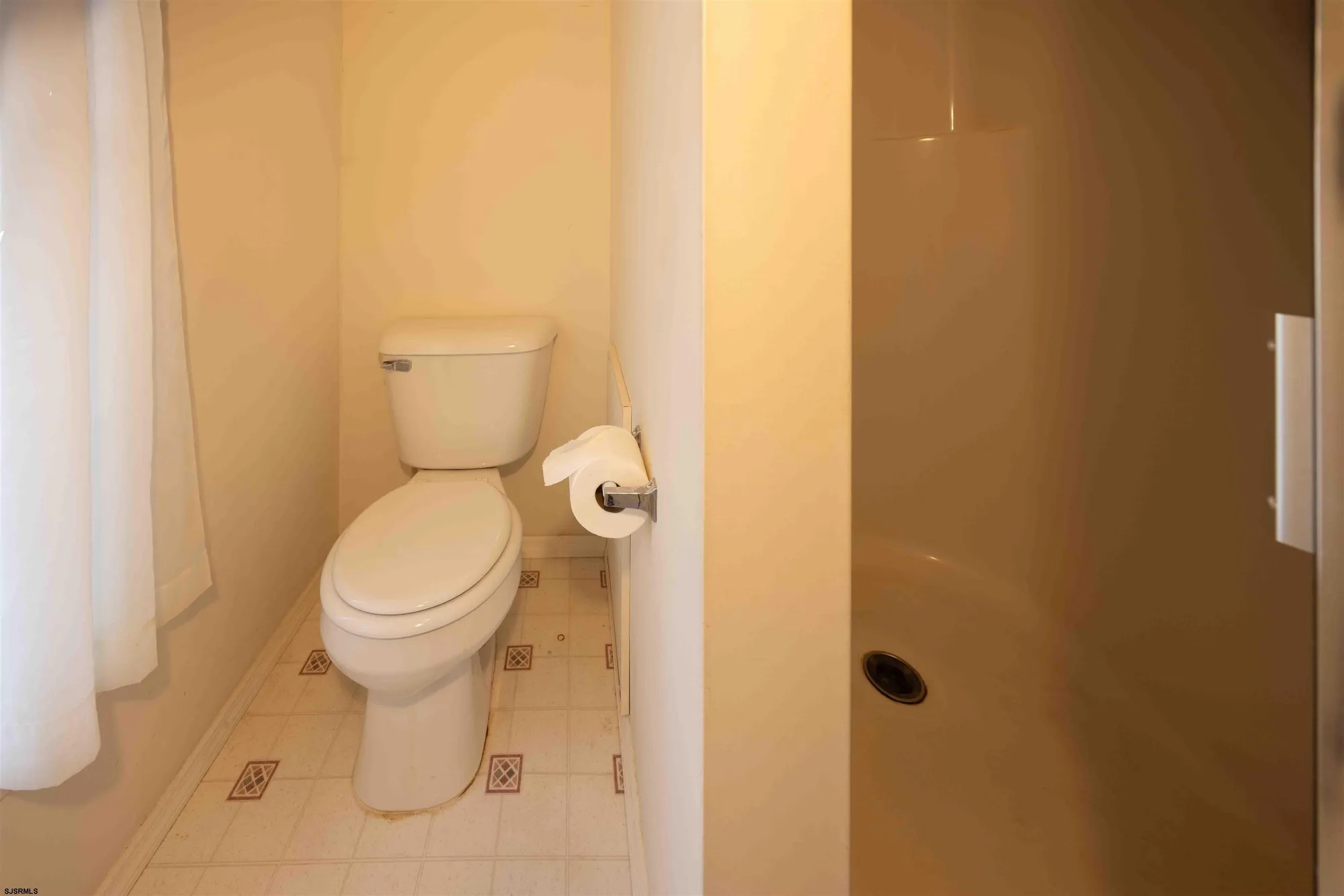 Property Slideshow image 28 of 31 | 7 laurel ct, Mays Landing, NJ, 08330