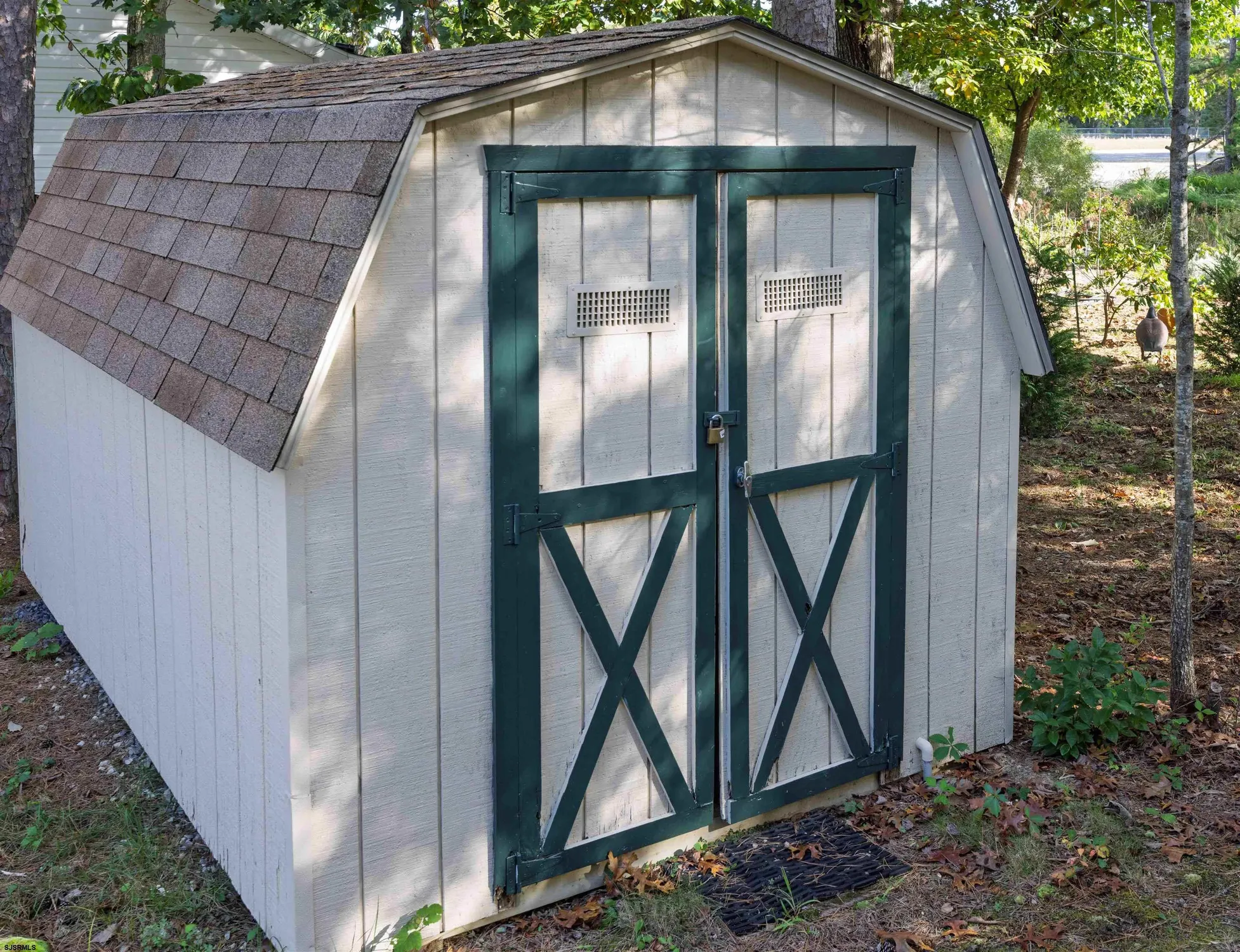 Property Slideshow image 10 of 31 | 7 laurel ct, Mays Landing, NJ, 08330