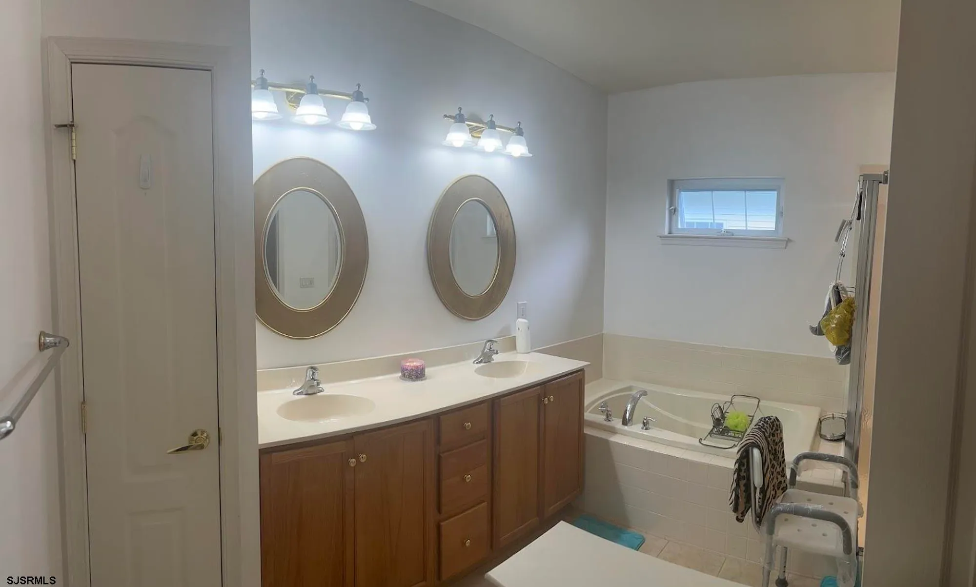 Property Slideshow image 12 of 22 | 318 mcclellan rd, Egg Harbor Township, NJ, 08234