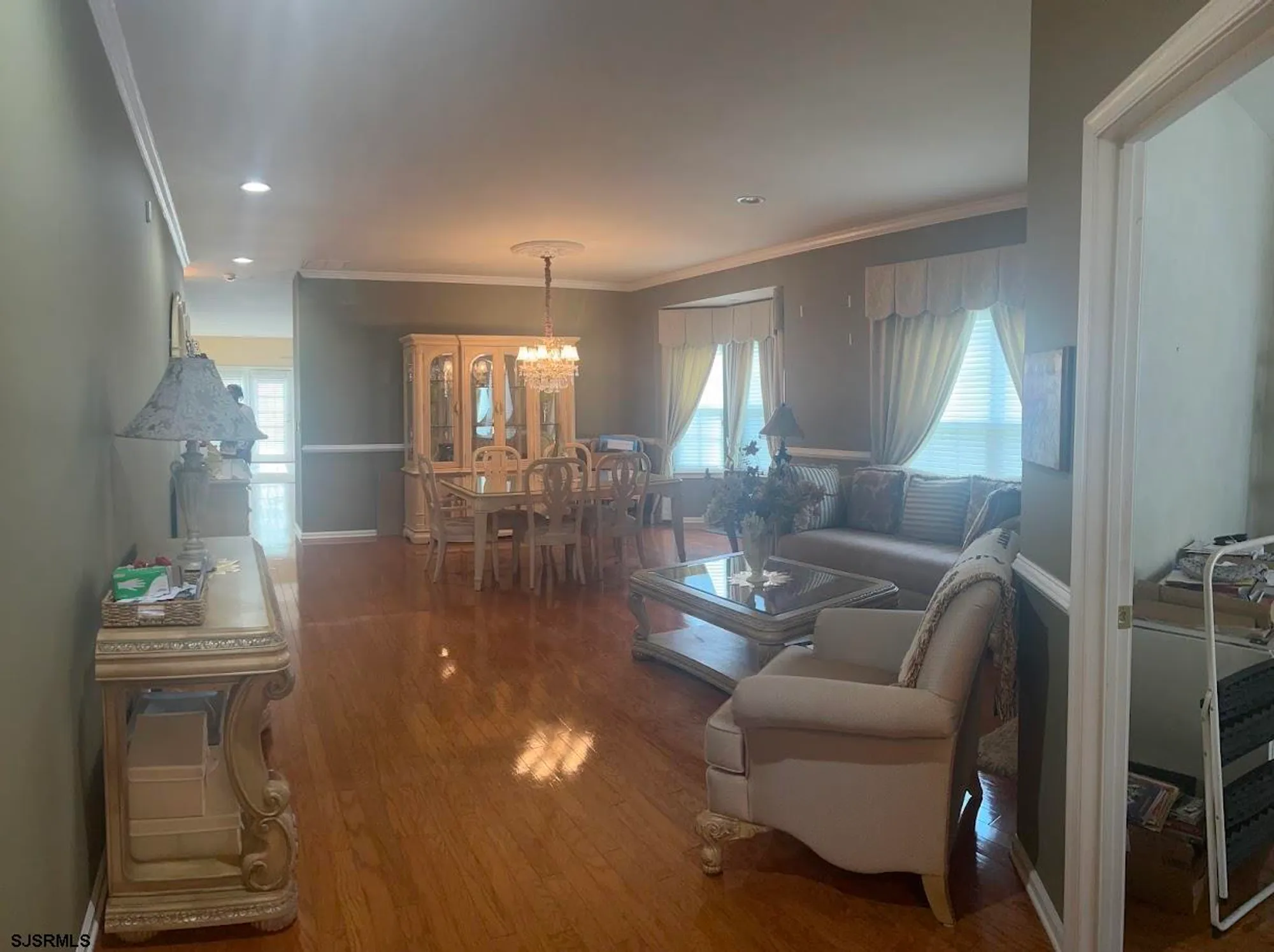 Property Slideshow image 6 of 22 | 318 mcclellan rd, Egg Harbor Township, NJ, 08234