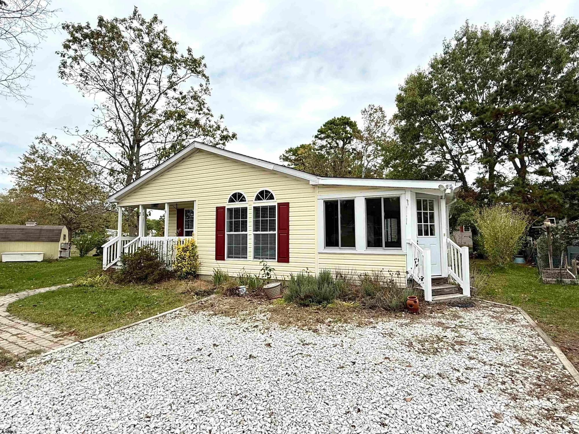 Property Slideshow image 1 of 29 | 7 cottonwood ct, Mays Landing, NJ, 08330