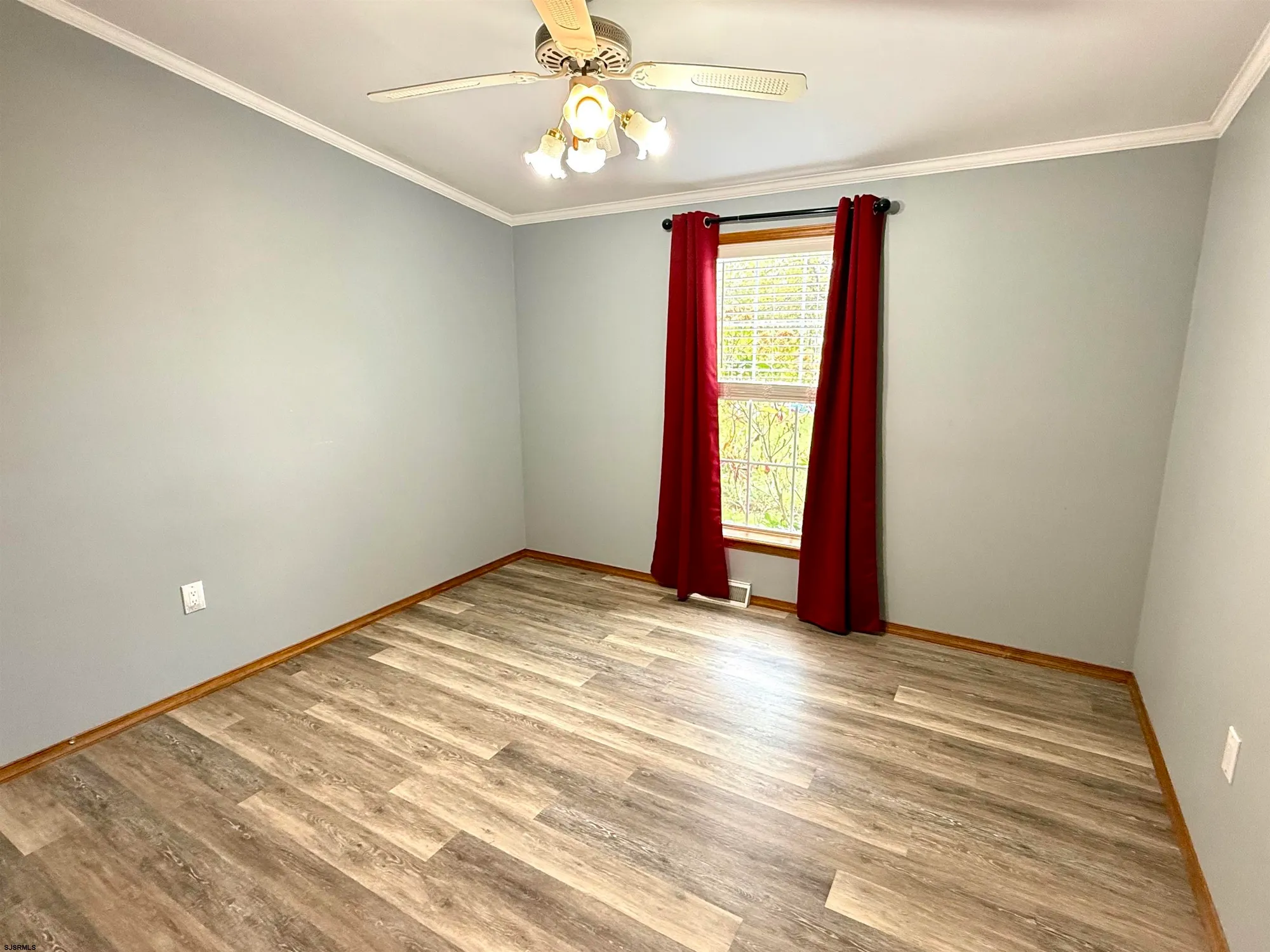 Property Slideshow image 21 of 29 | 7 cottonwood ct, Mays Landing, NJ, 08330