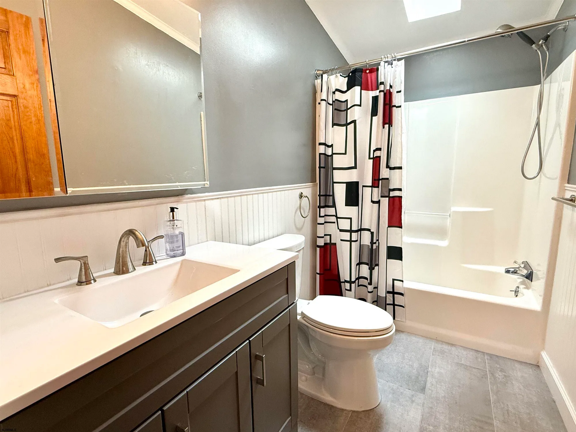 Property Slideshow image 23 of 29 | 7 cottonwood ct, Mays Landing, NJ, 08330