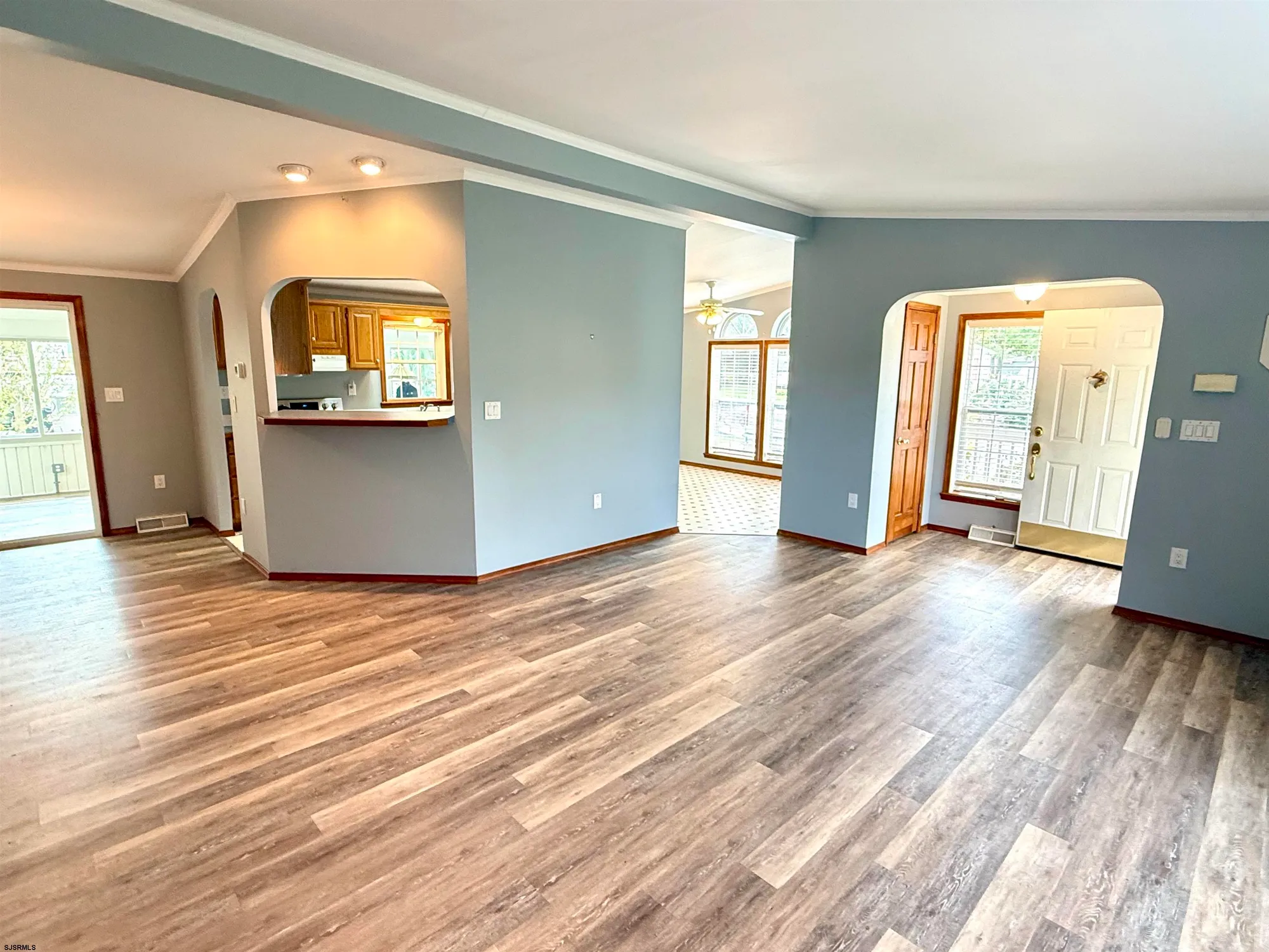 Property Slideshow image 7 of 29 | 7 cottonwood ct, Mays Landing, NJ, 08330