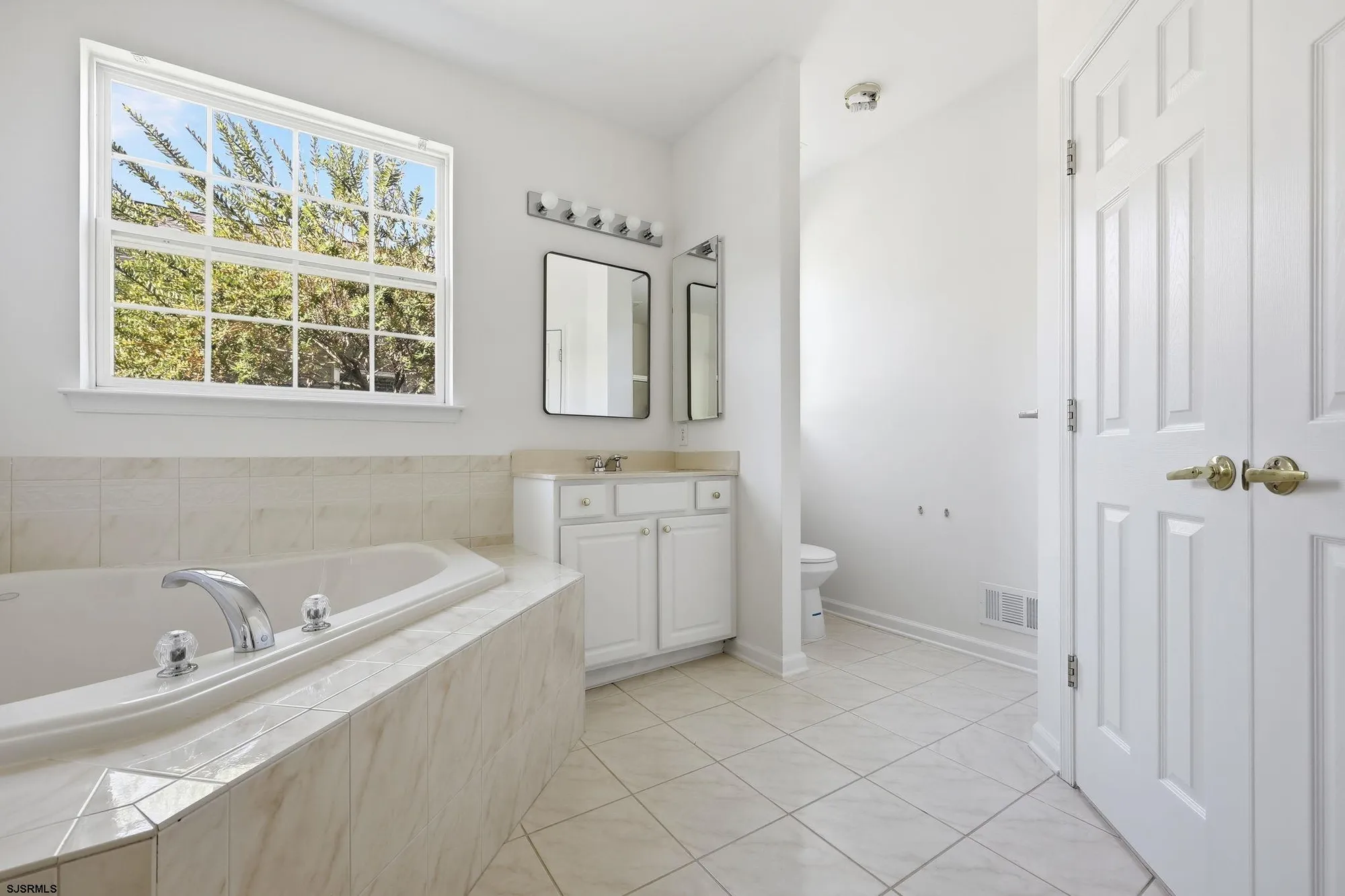 Property Slideshow image 28 of 40 | 207 tipperary pl, Galloway, NJ, 08205