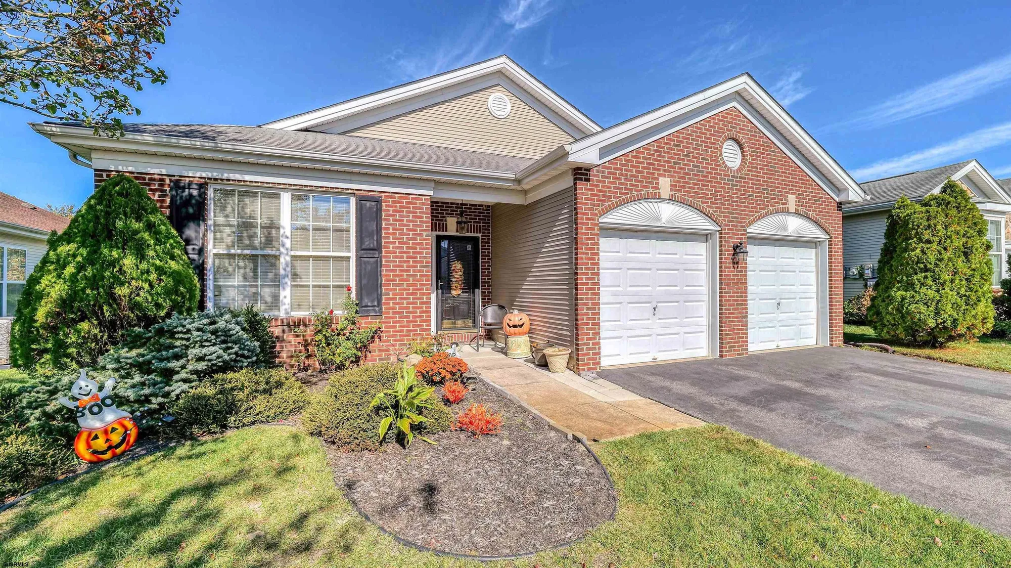 Property Slideshow image 1 of 27 | 569 chatham way, Galloway, NJ, 08205