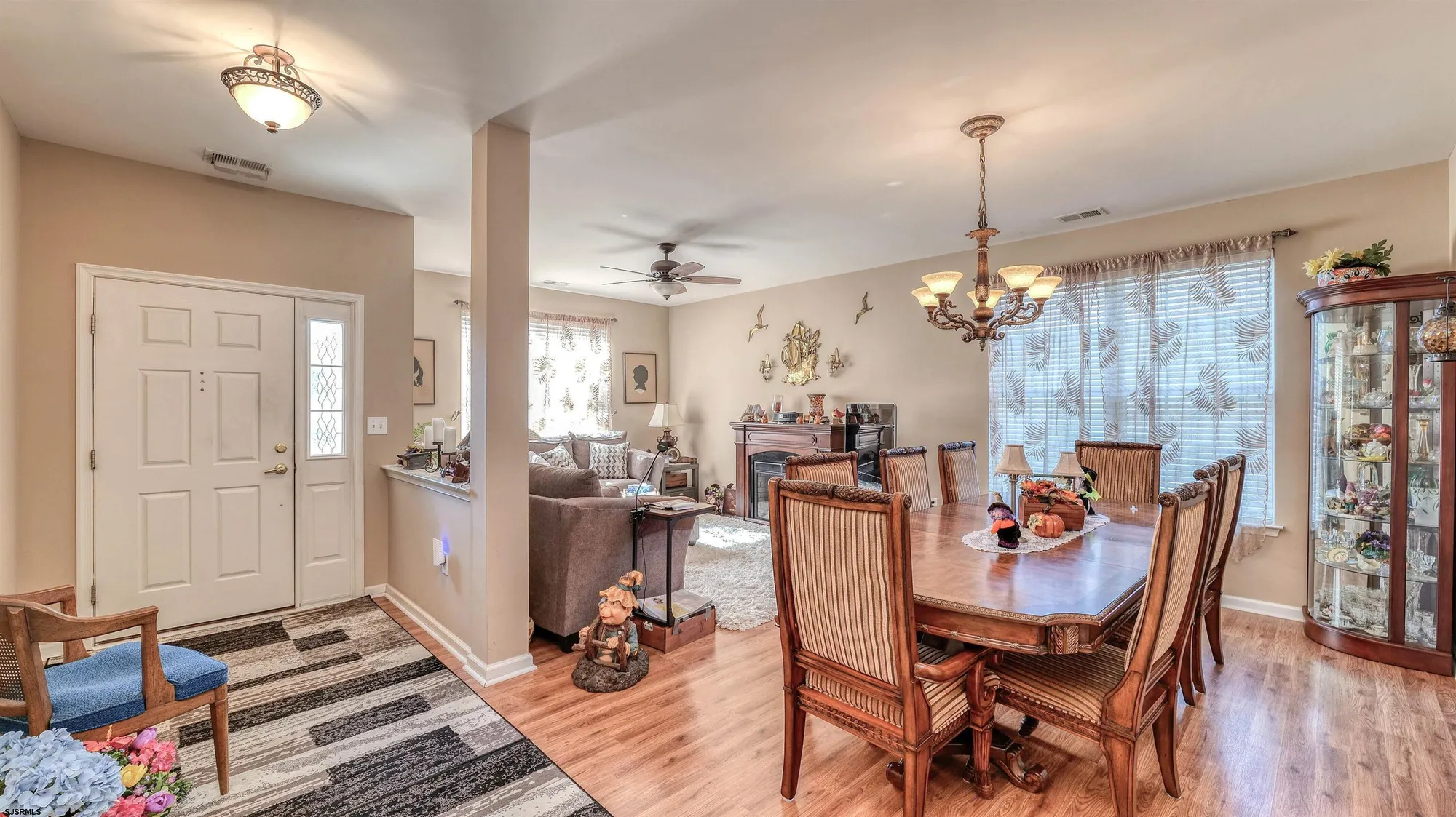 Property Slideshow image 4 of 27 | 569 chatham way, Galloway, NJ, 08205