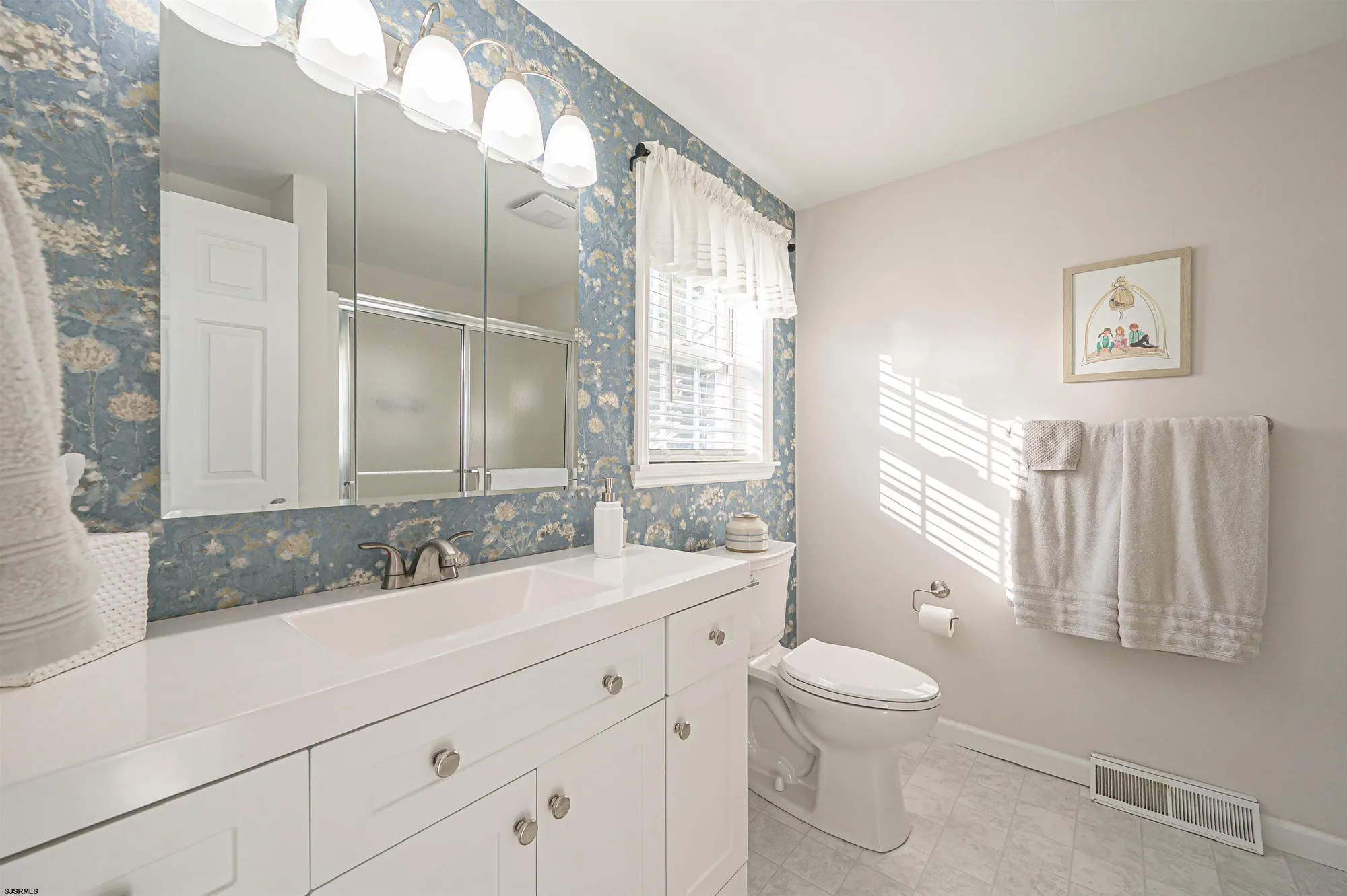 Property Slideshow image 16 of 22 | 94 baltusrol dr, Mays Landing, NJ, 08330