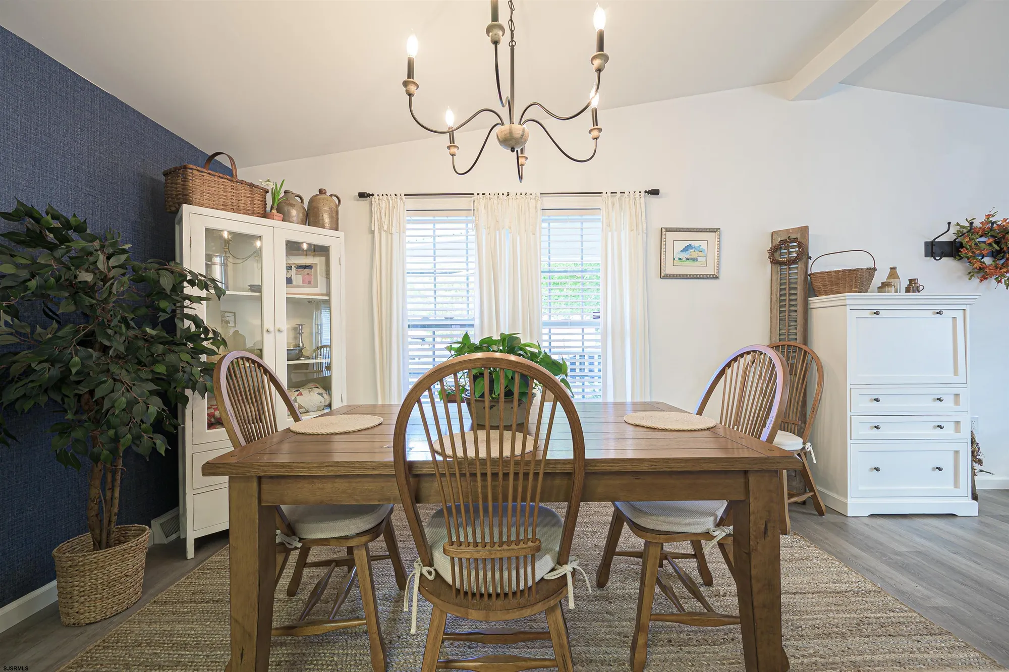 Property Slideshow image 8 of 22 | 94 baltusrol dr, Mays Landing, NJ, 08330