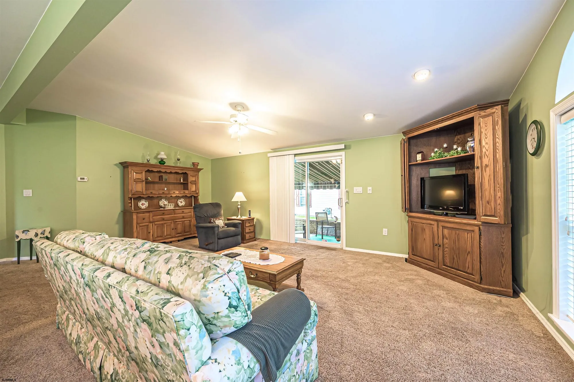 Property Slideshow image 8 of 32 | 66 knollwood dr, Mays Landing, NJ, 08330