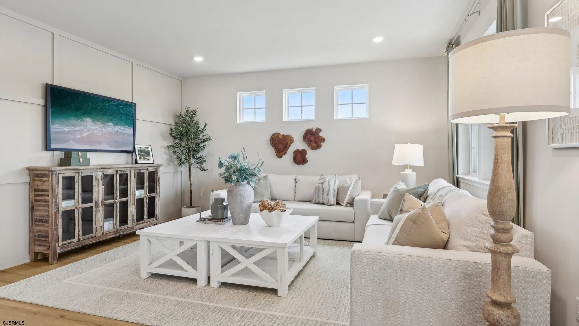 Property Slideshow image 2 of 32 | 253 huntington dr, Egg Harbor Township, NJ, 08234