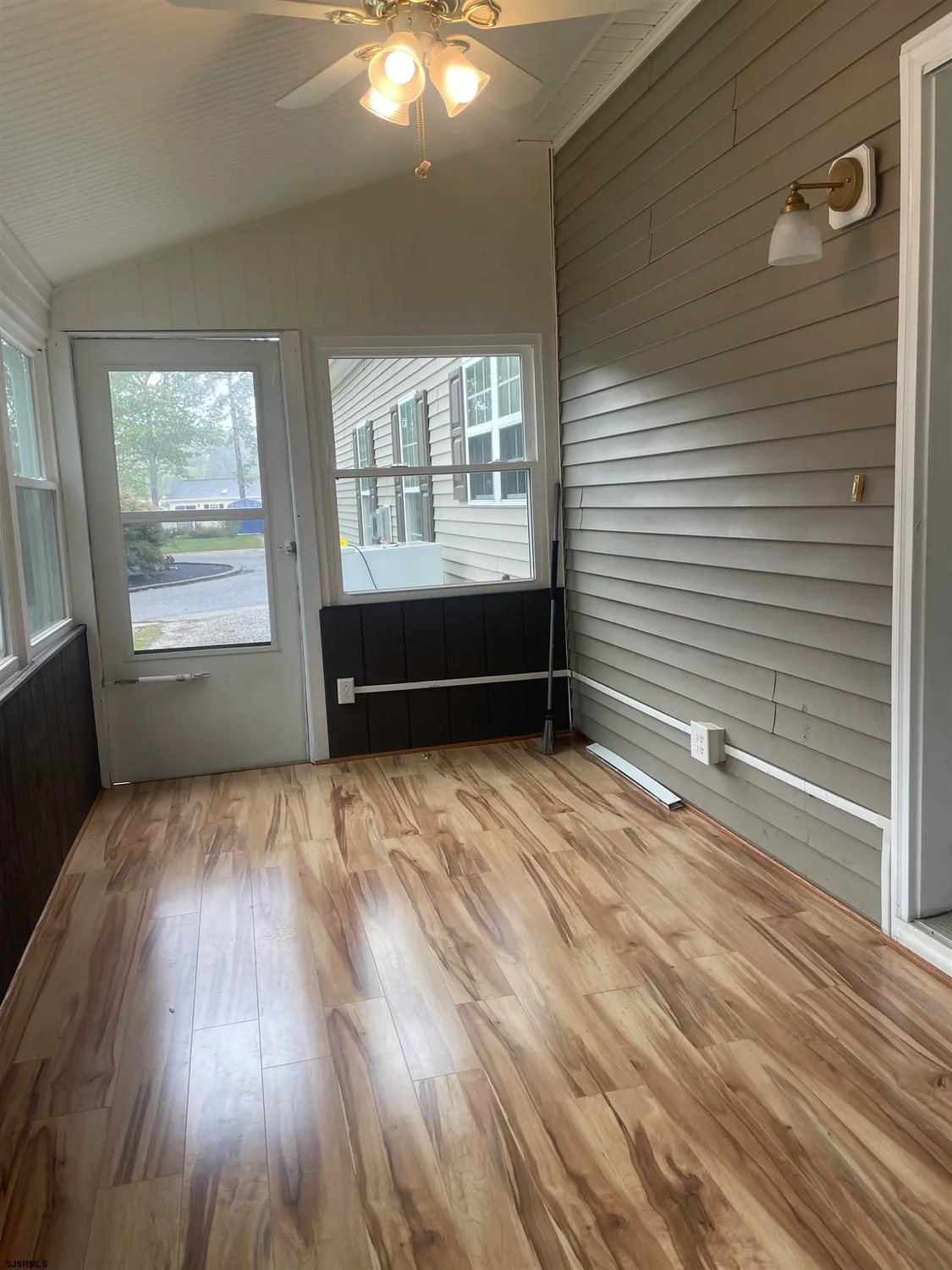 Property Slideshow image 4 of 5 | 11 maple ct, Mays Landing, NJ, 08330