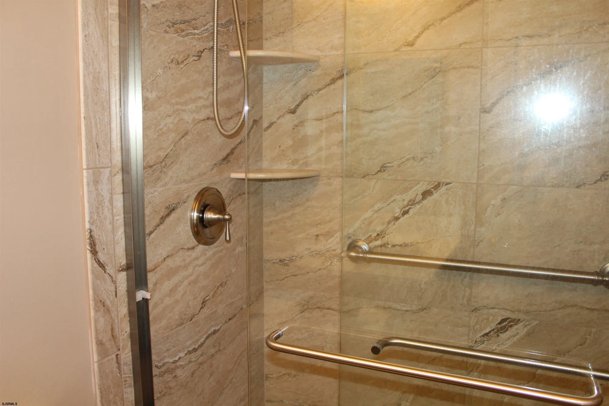 Property Slideshow image 11 of 38 | 39 poppy rd, Egg Harbor Township, NJ, 08234